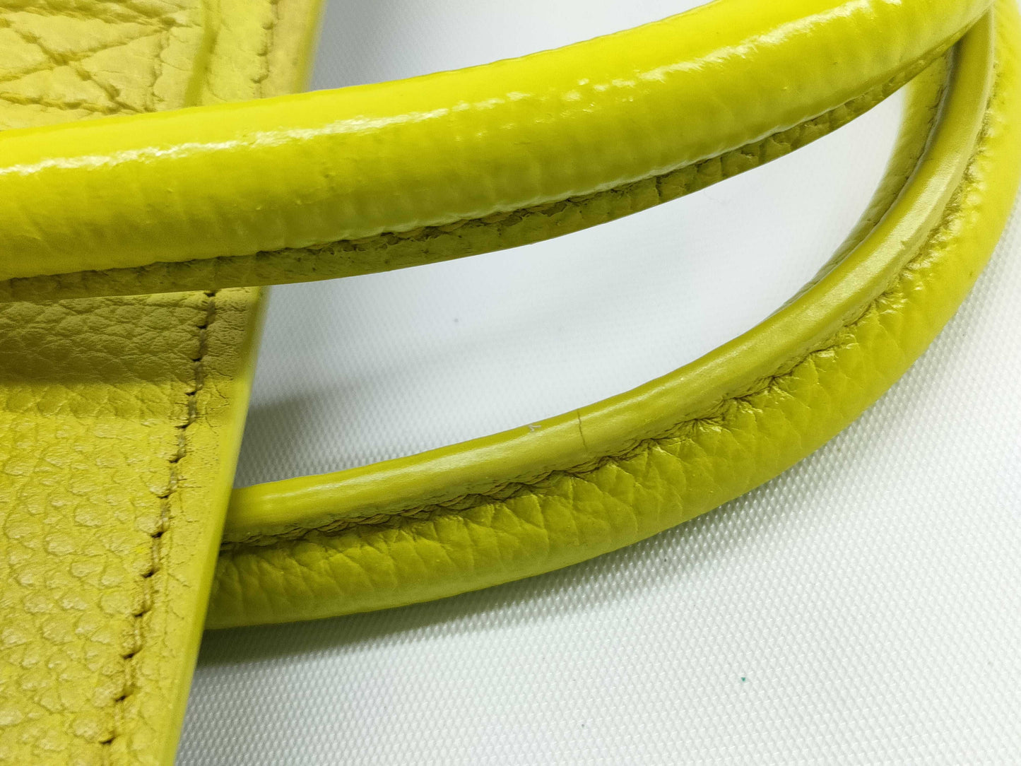 CELINE Luggage Nano Leather Handbag Yellow-Green