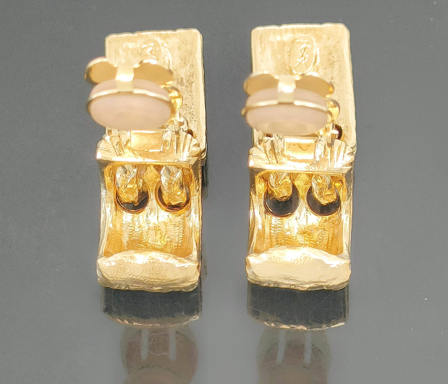 Yves Saint Laurent Yves Saint Laurent Gold-Colored Swing Plate Earrings 23.9g