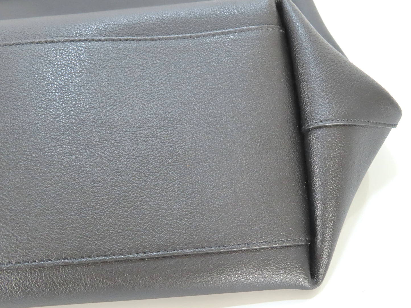 Yves Saint Laurent Leather Tote Bag Tote Bag