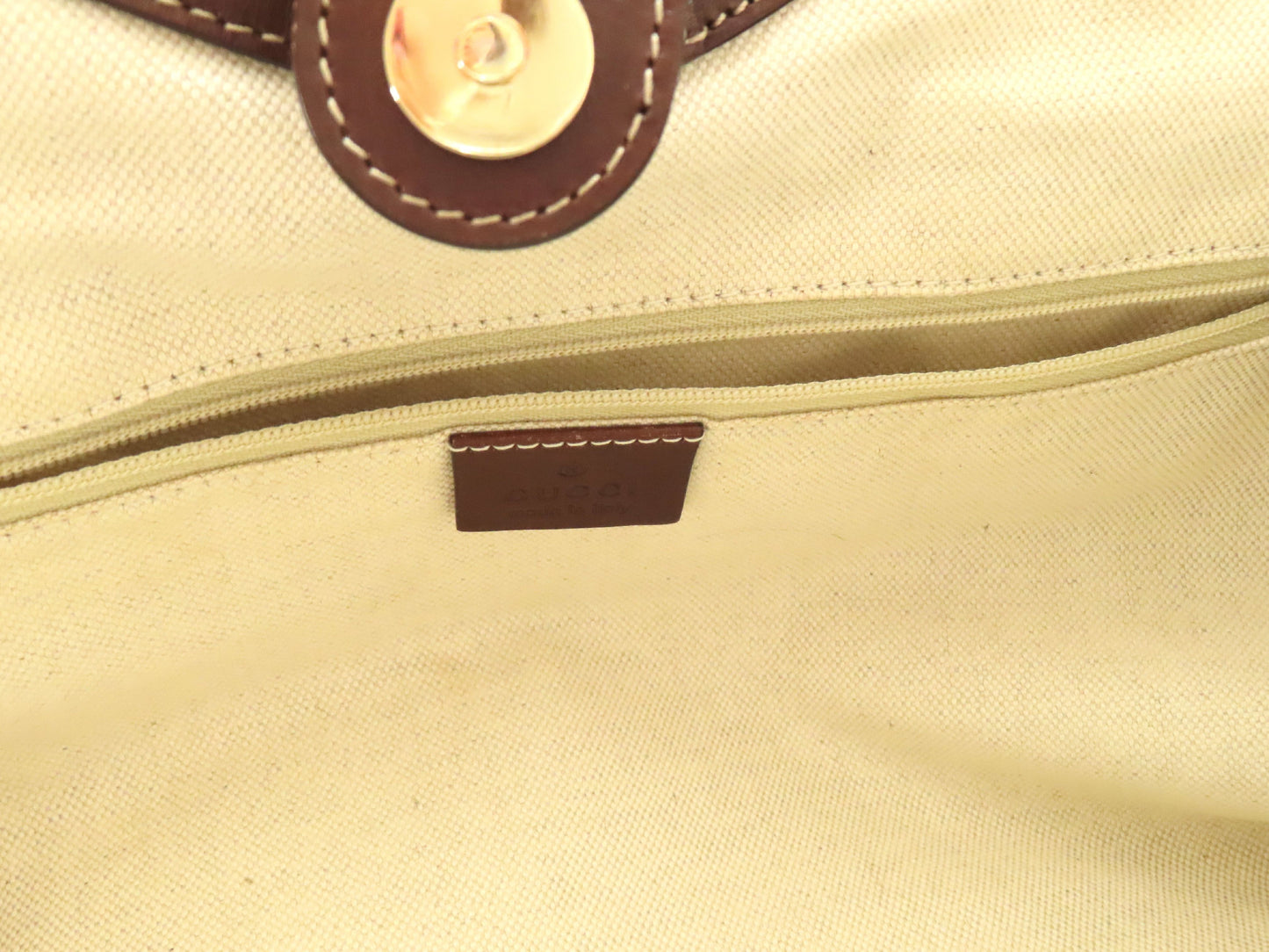 GUCCI Sukey Diamante Handbag with Charm