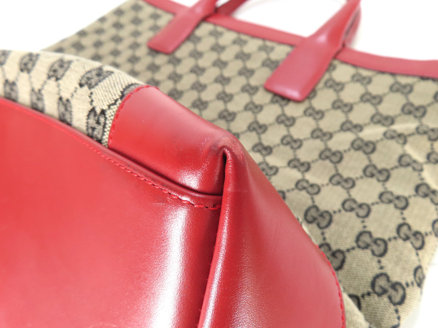 GUCCI GG Canvas Handbag Handbag