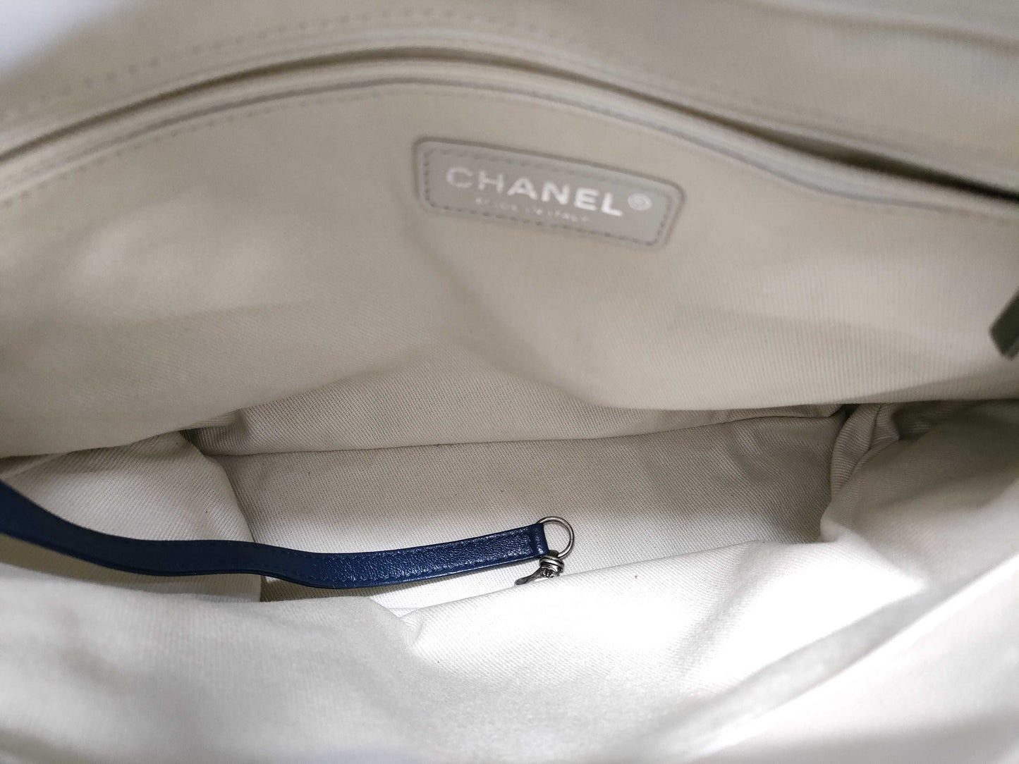 CHANEL Lambskin Matelasse Lamb 2-Way Chain Shoulder Bag