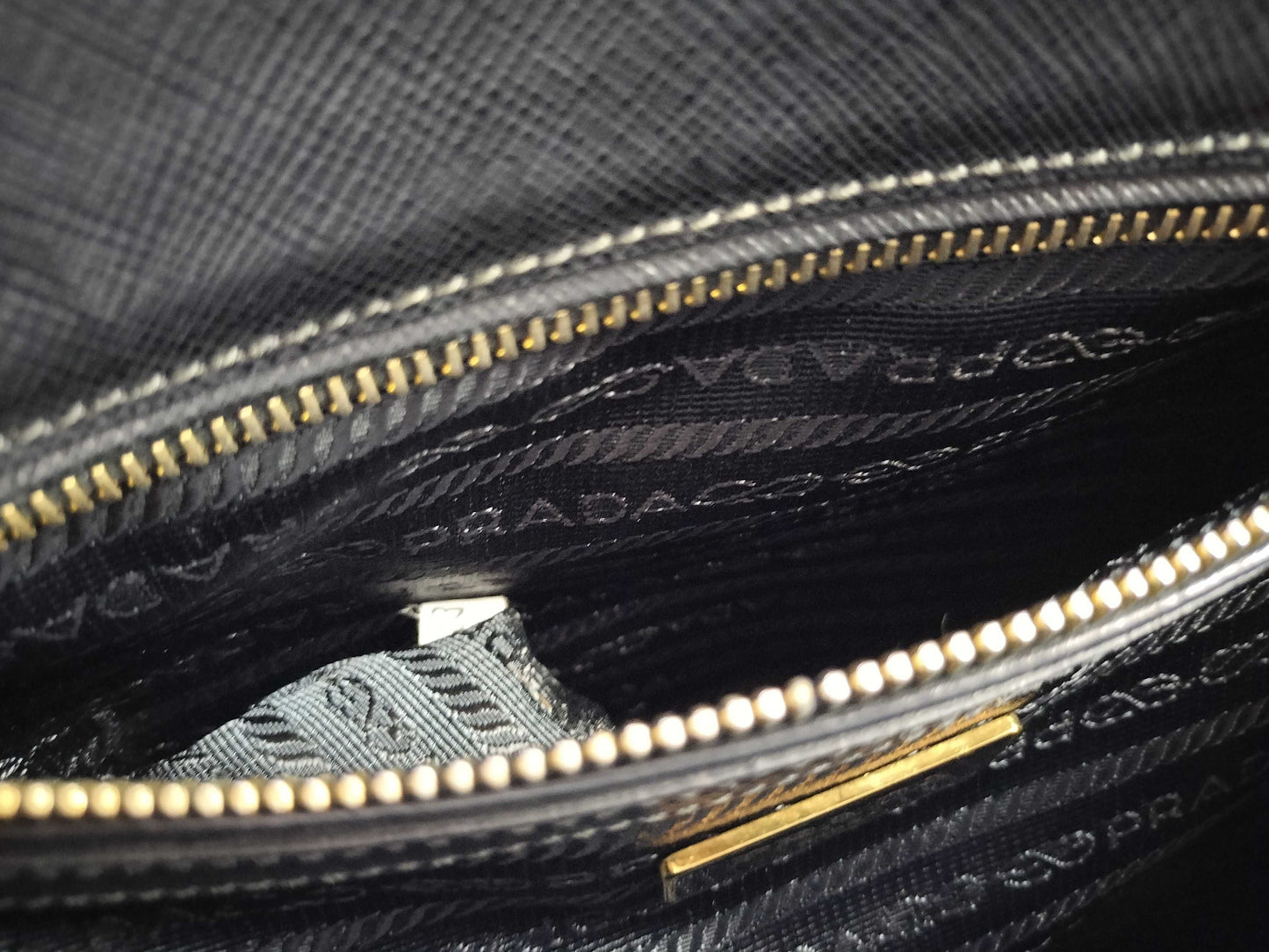 PRADA Galleria 2-Way Handbag Saffiano Handbag