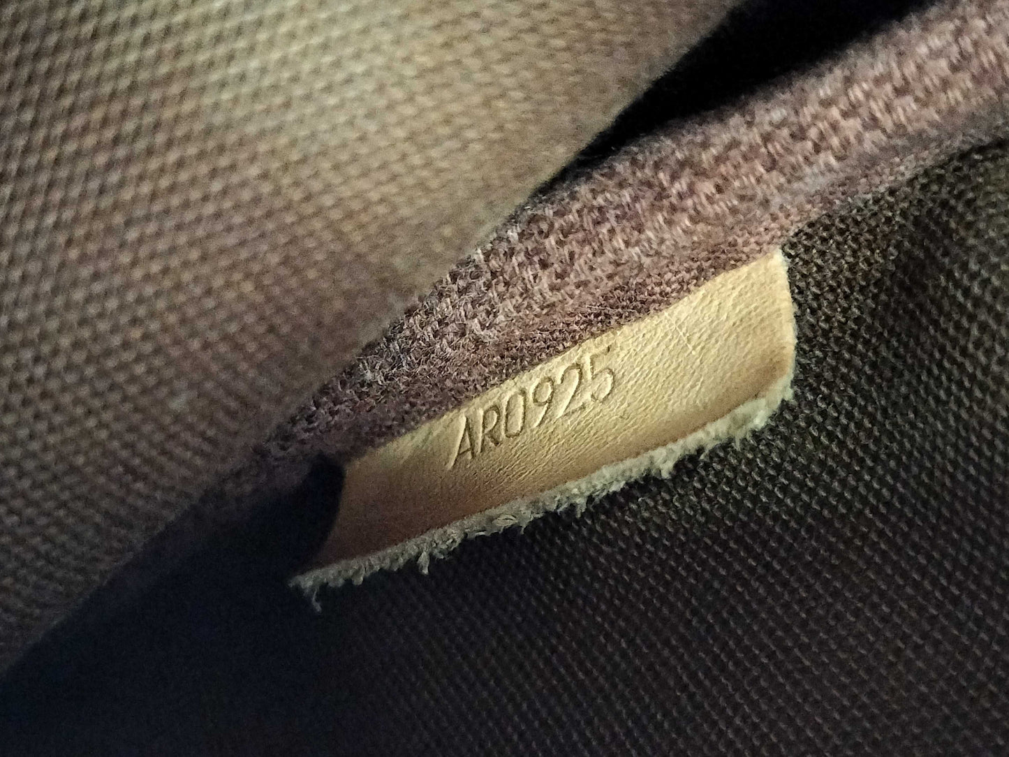 LOUIS VUITTON Monogram Saumur M42256 AR0925 Shoulder Bag