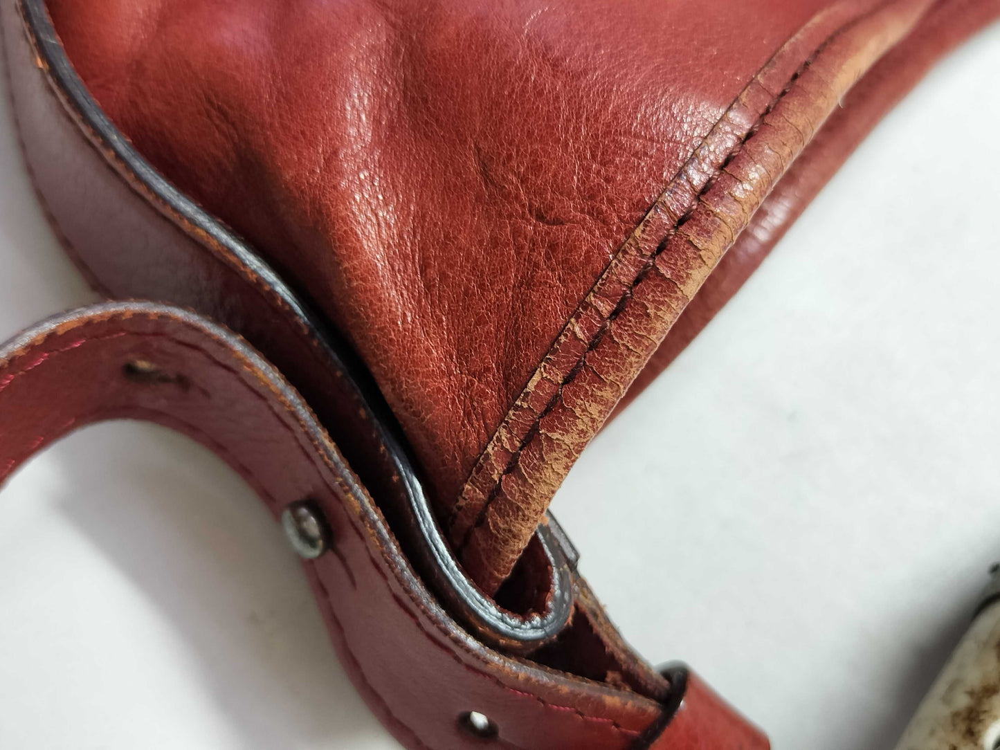 Yves Saint Laurent Monpasa Handbag 205118 Handbag