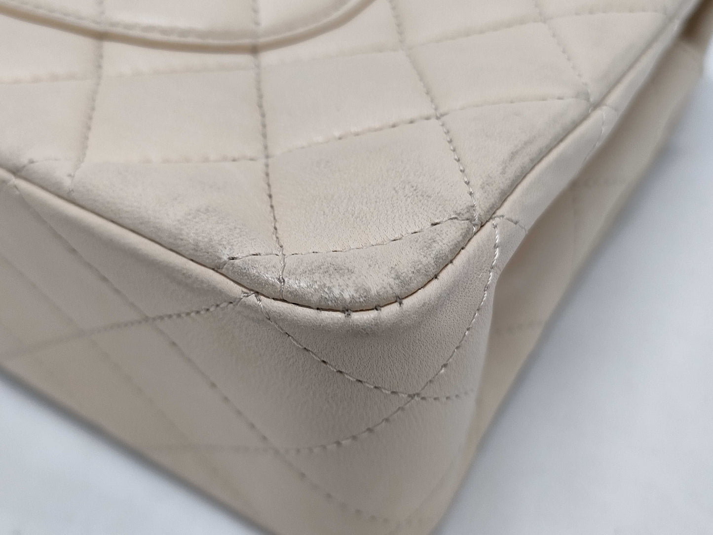 CHANEL Matelasse Classic Handbag 25, Lambskin, Cream