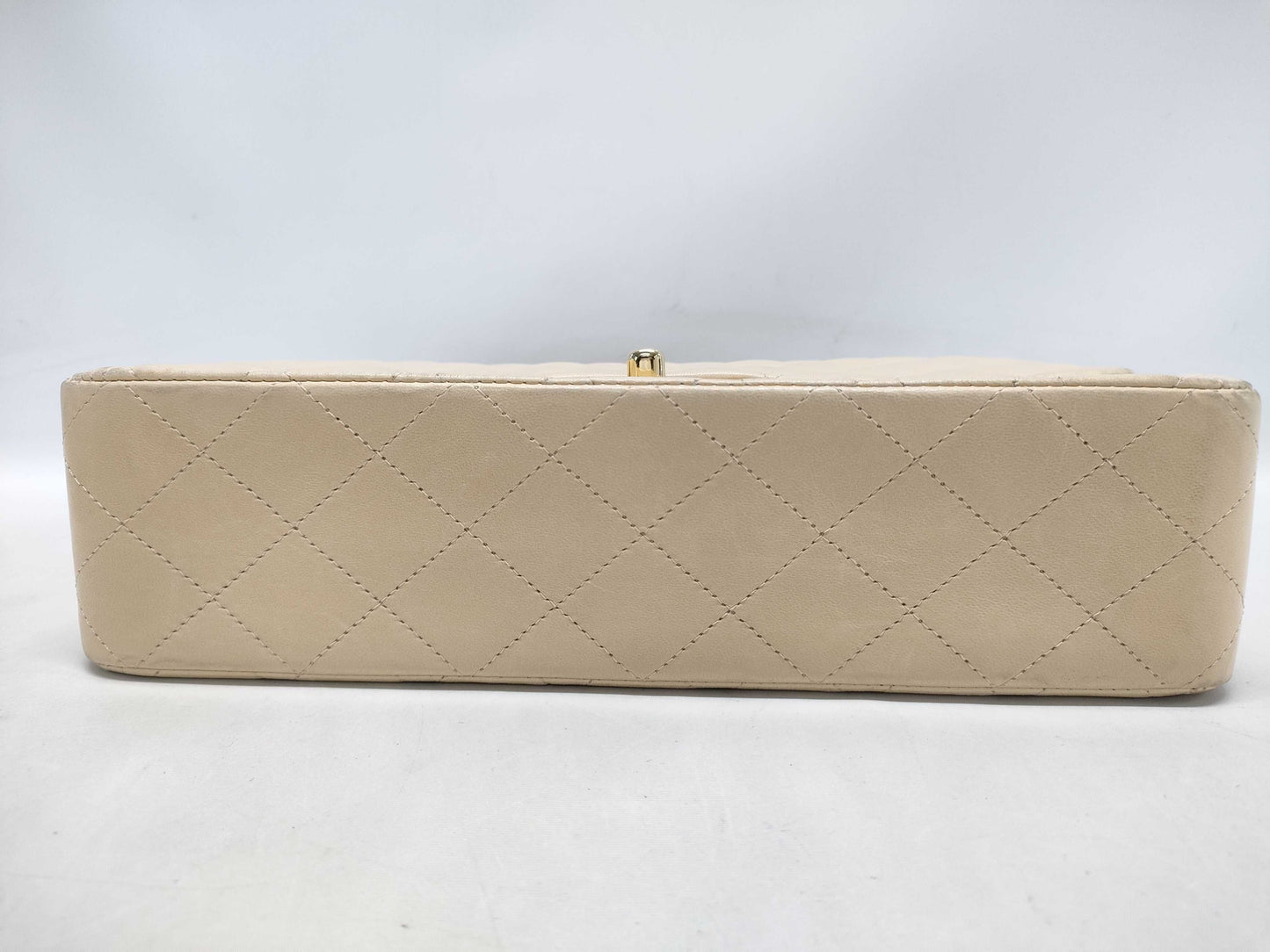 CHANEL Matelasse Classic Handbag 25, Lambskin, Cream