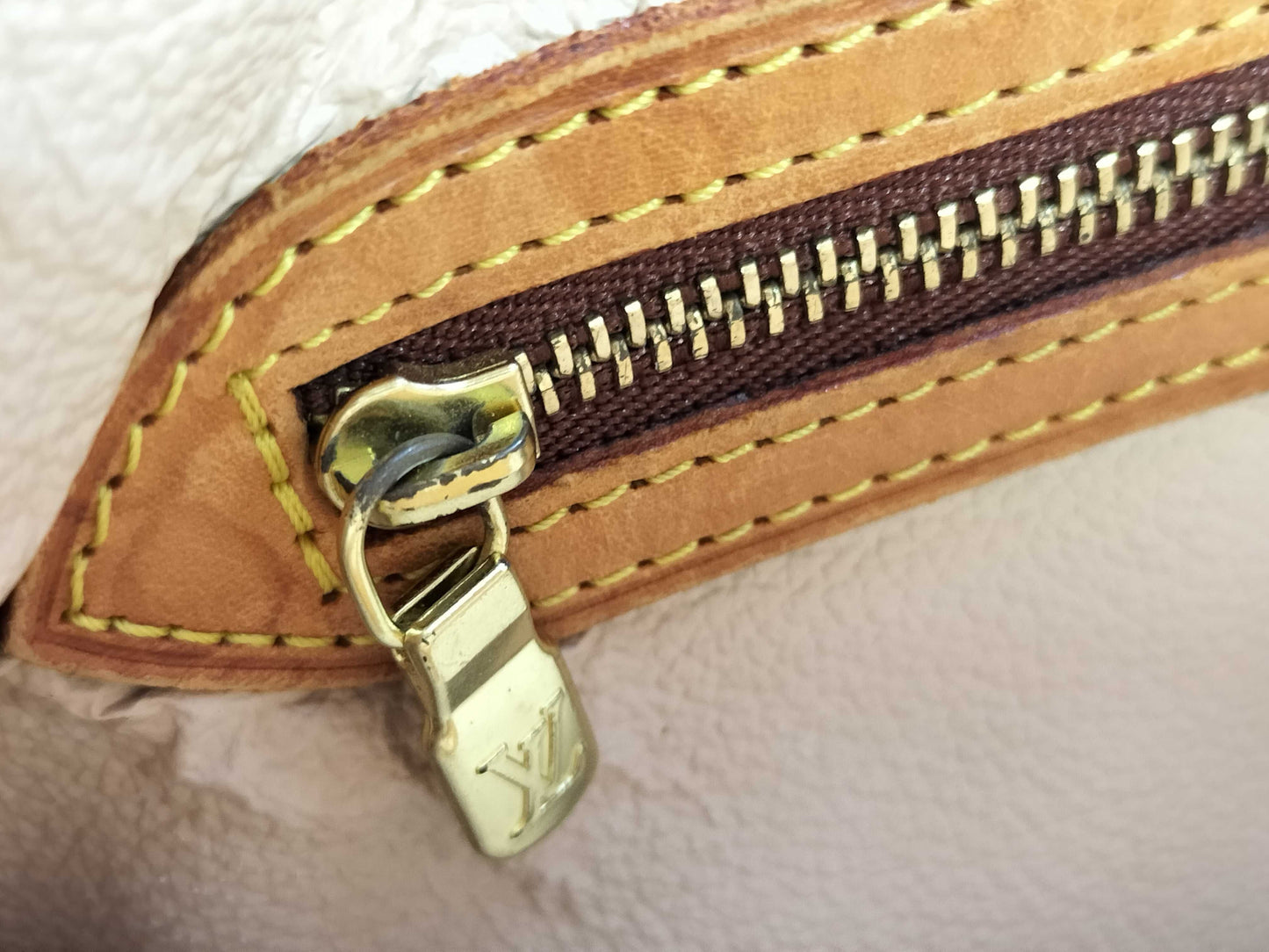 LOUIS VUITTON Monogram M42238 Bucket PM VI0061 Tote Bag