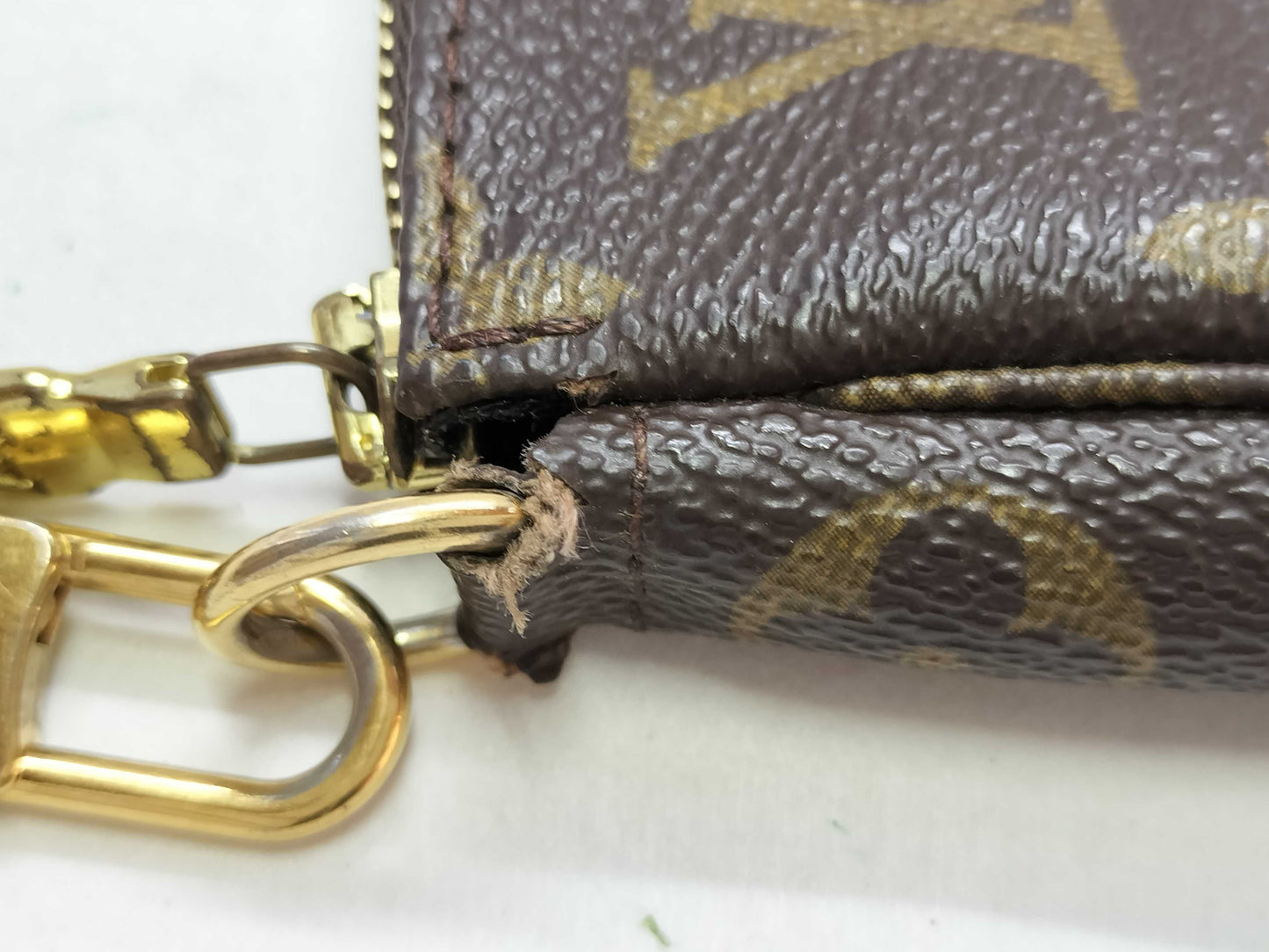 LOUIS VUITTON Monogram M51980 Pochette Accessoires CA0032 Pouch