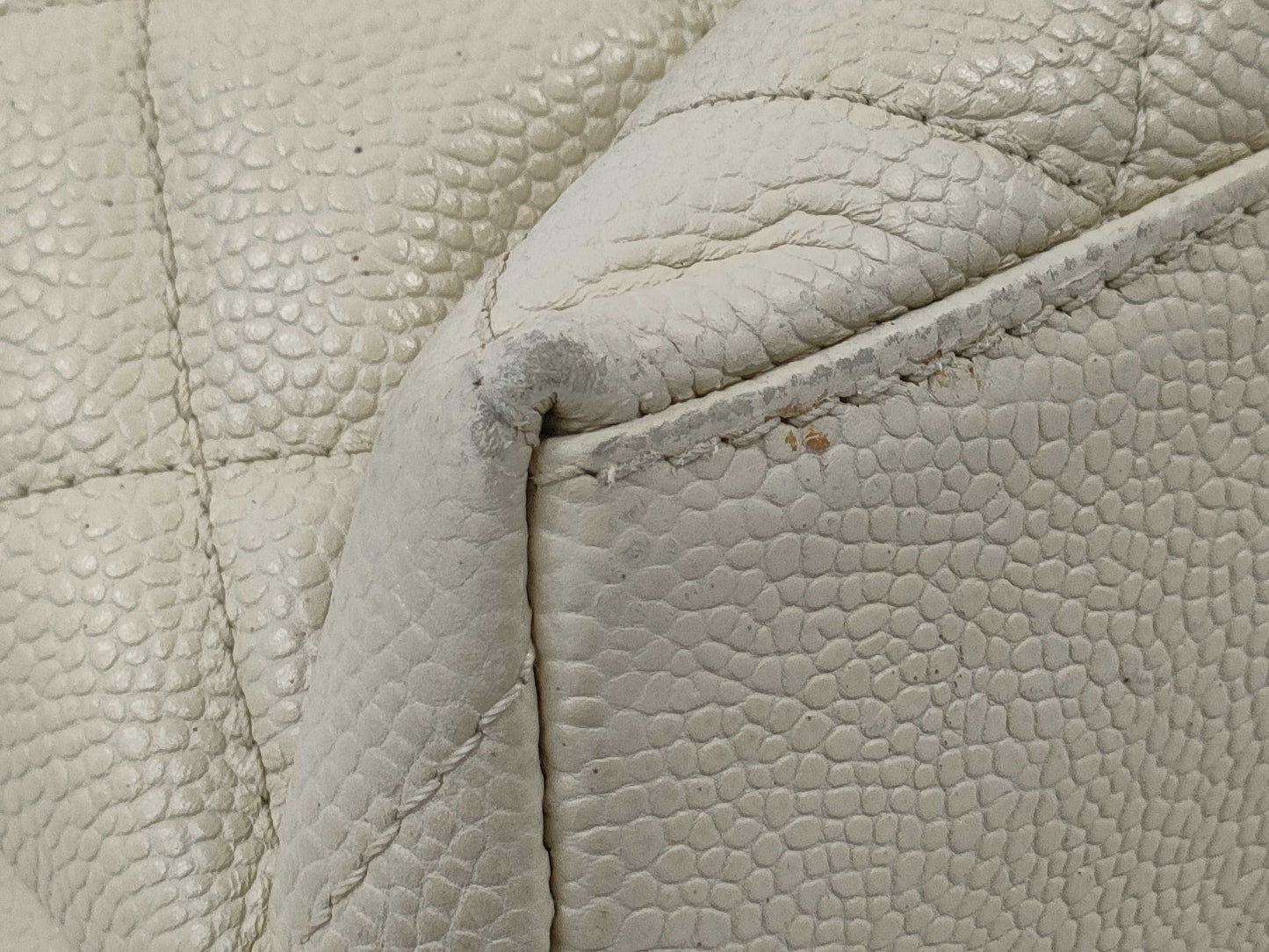 CHANEL Matelasse Chain Tote Bag