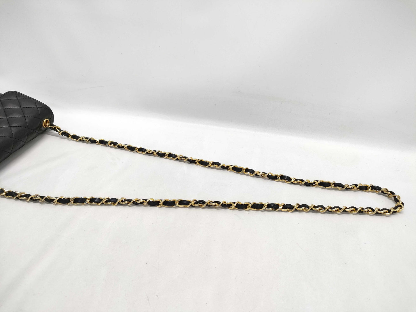 CHANEL Matelasse Chain Shoulder Bag