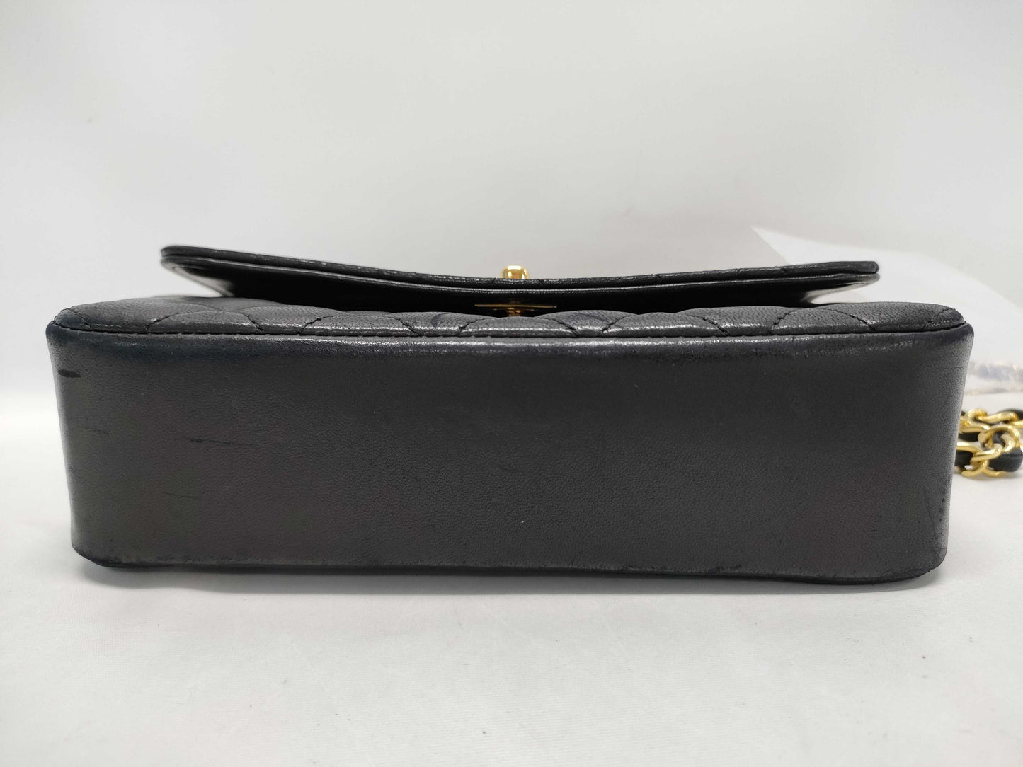 CHANEL Matelasse Chain Shoulder Bag
