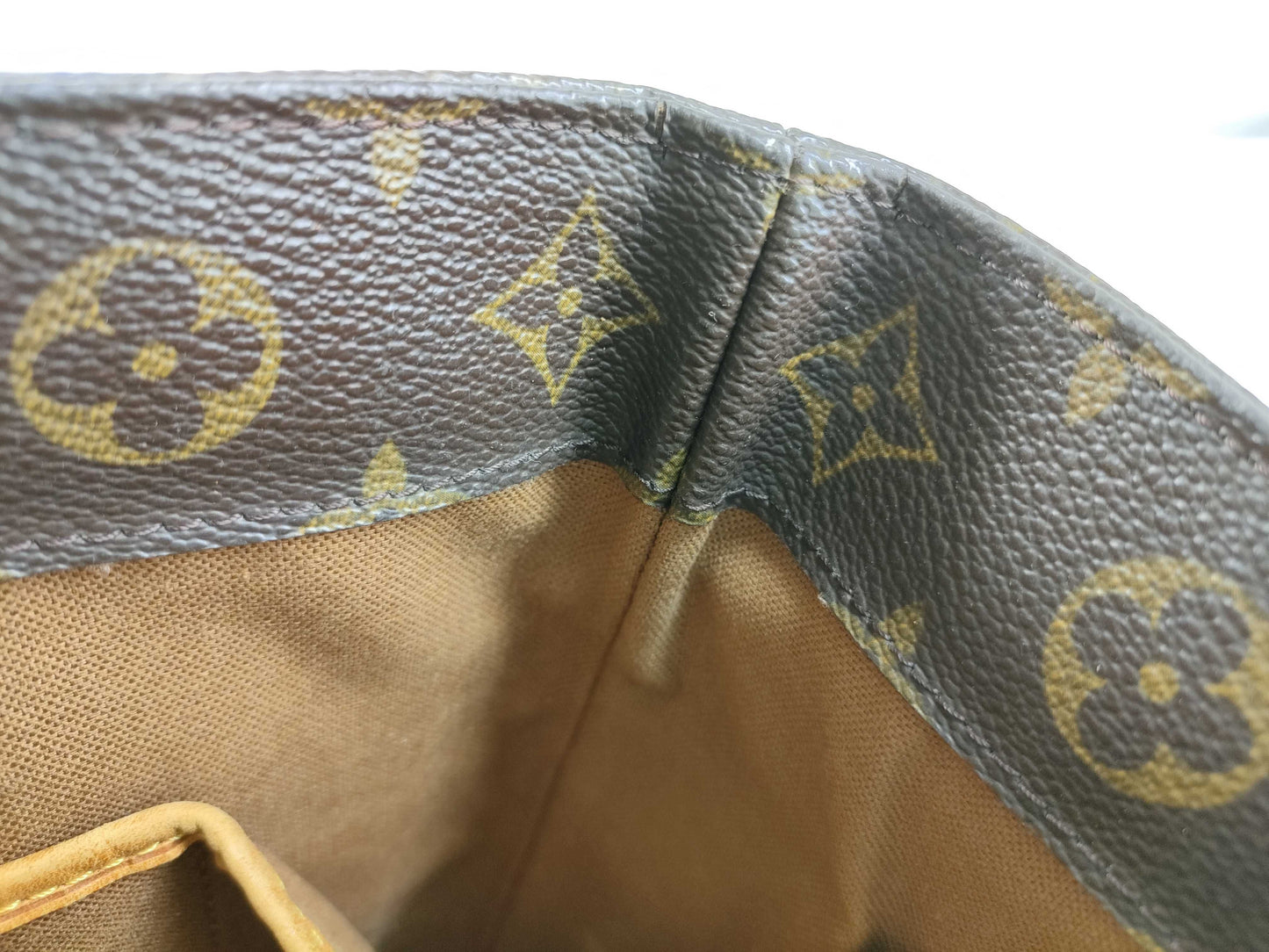 LOUIS VUITTON M51170 Monogram Louis Vuitton Vavin GM Shoulder Bag