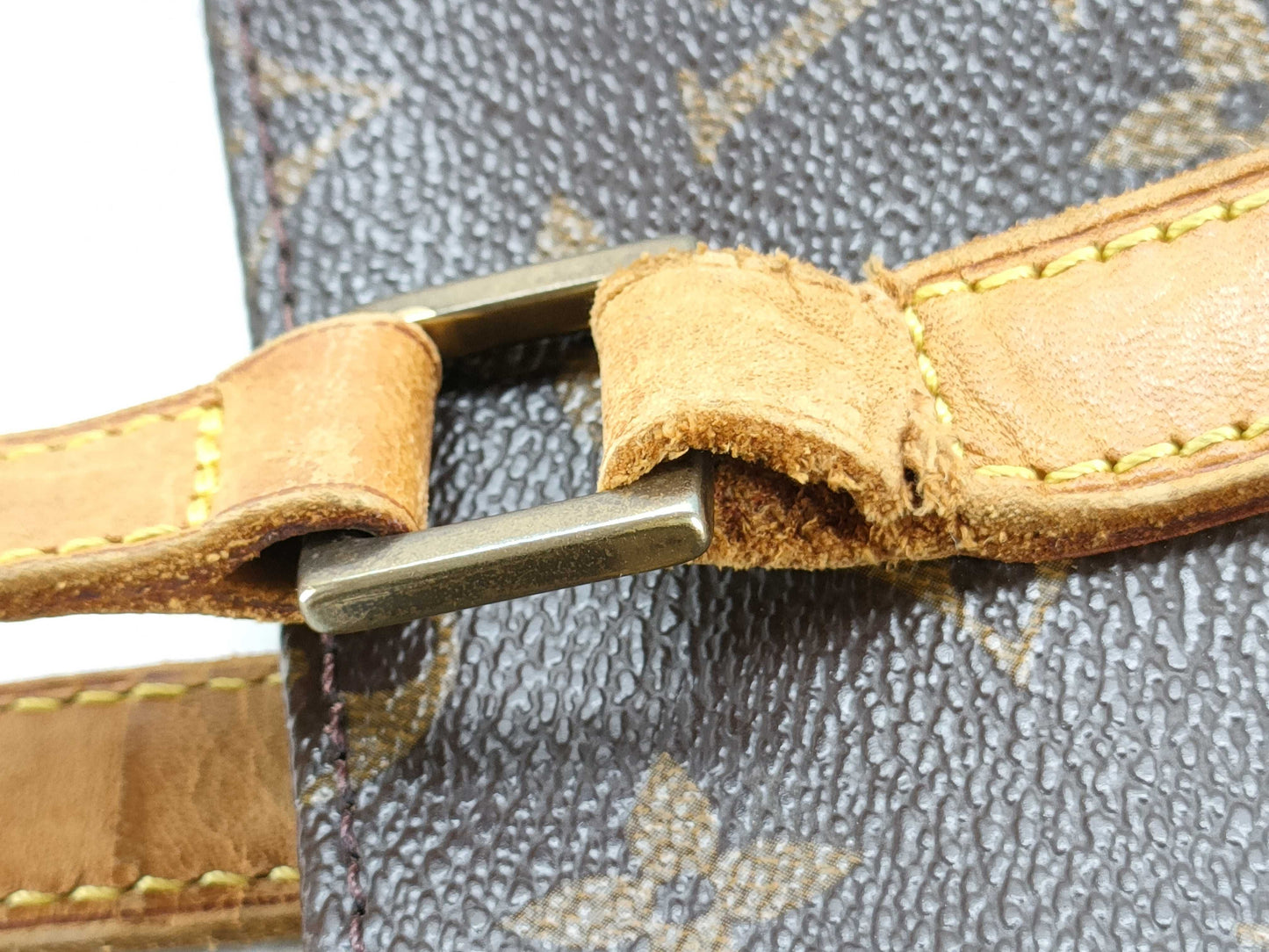 LOUIS VUITTON M51170 Monogram Louis Vuitton Vavin GM Shoulder Bag