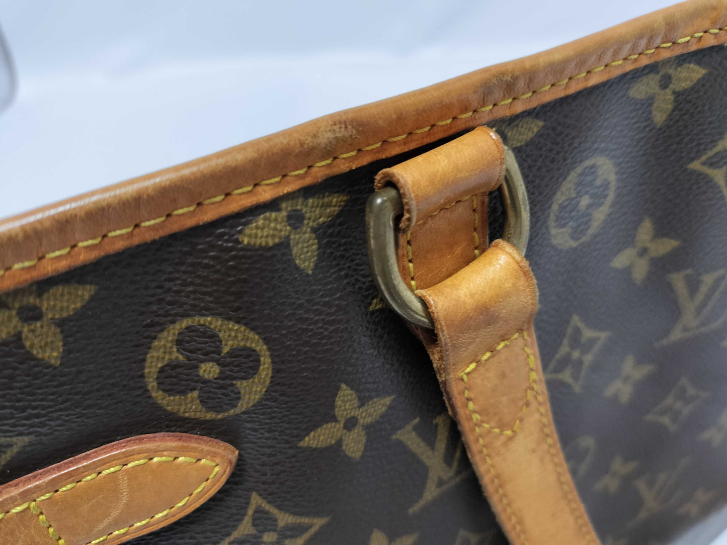 LOUIS VUITTON M95399 Monogram Louis Vuitton Patignolle Shoulder Bag