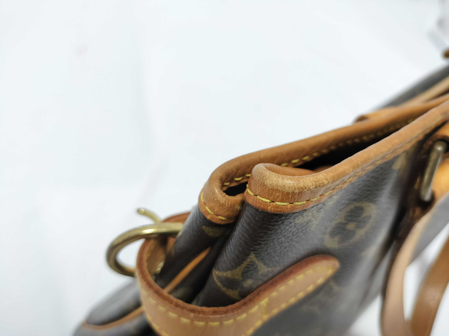 LOUIS VUITTON M95399 Monogram Louis Vuitton Patignolle Shoulder Bag