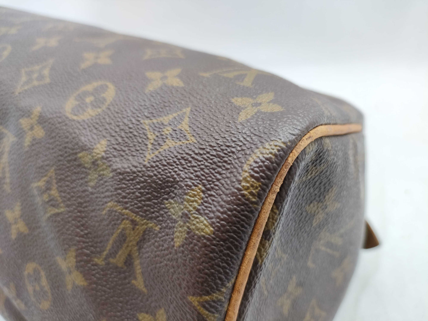 LOUIS VUITTON Monogram Louis Vuitton Speedy 30 Boston Bag