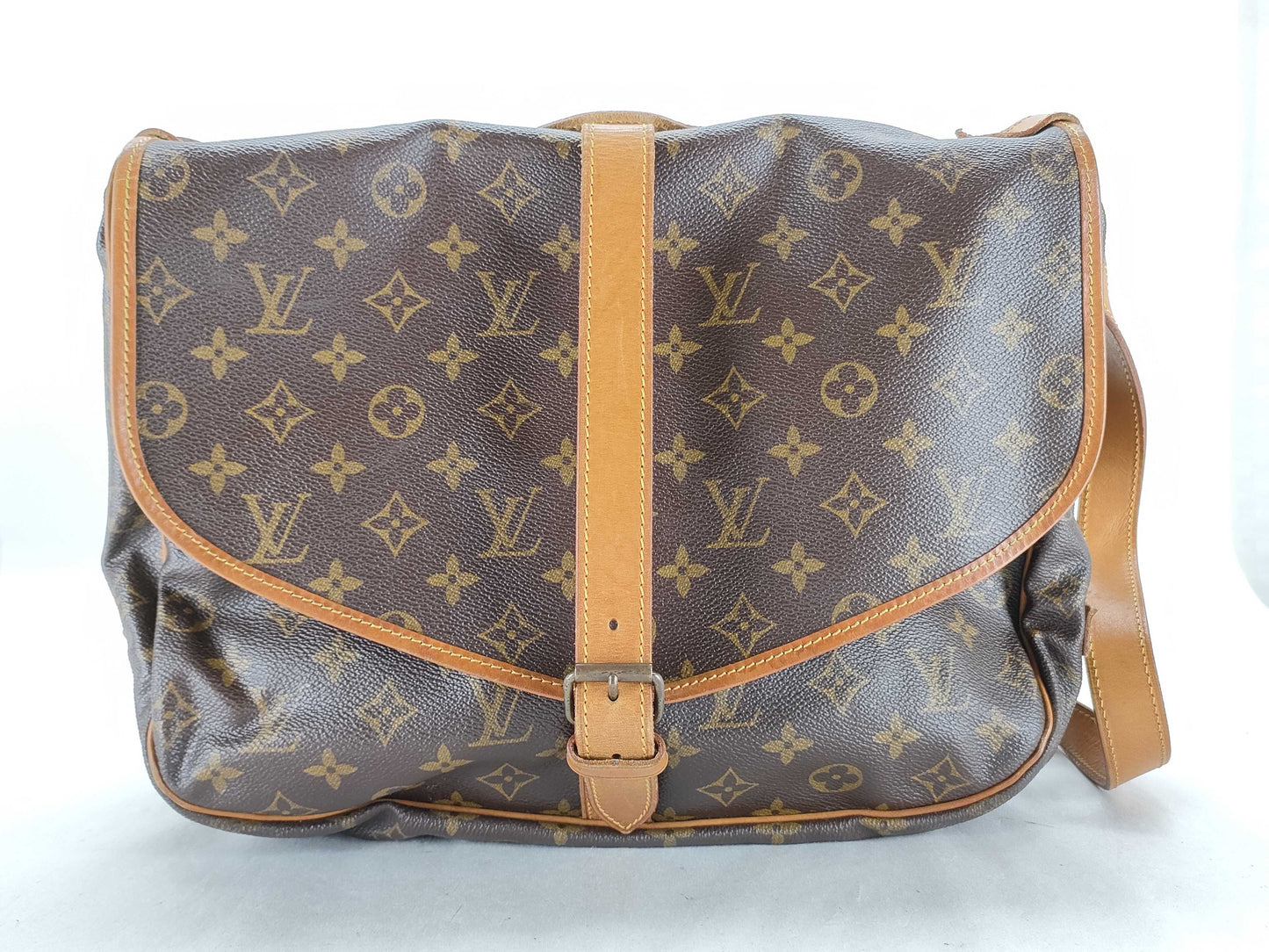 LOUIS VUITTON M42254 Monogram Louis Vuitton Saumur 35 Shoulder Bag