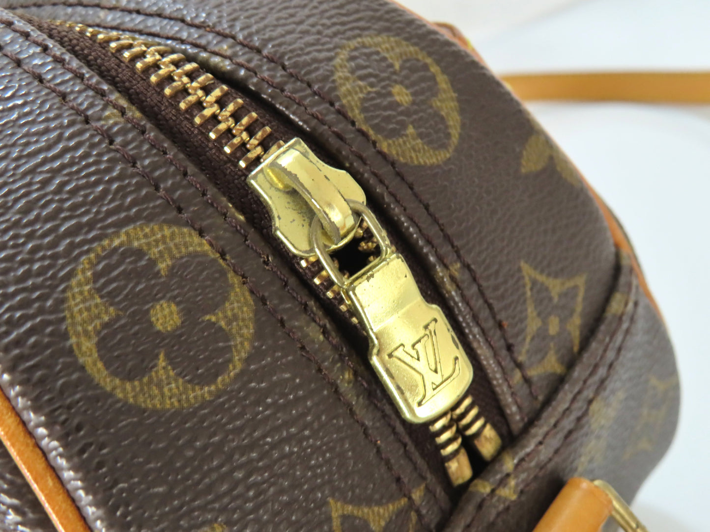 LOUIS VUITTON Monogram Galliera PM Shoulder Bag