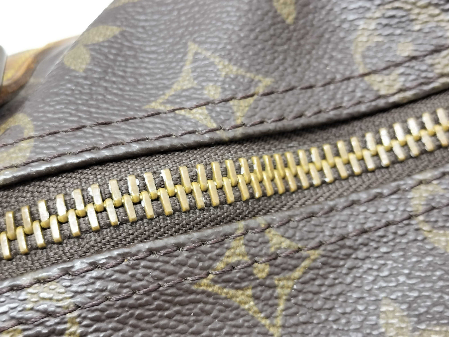 LOUIS VUITTON M41426 Monogram Louis Vuitton Keepall 50 Boston Bag