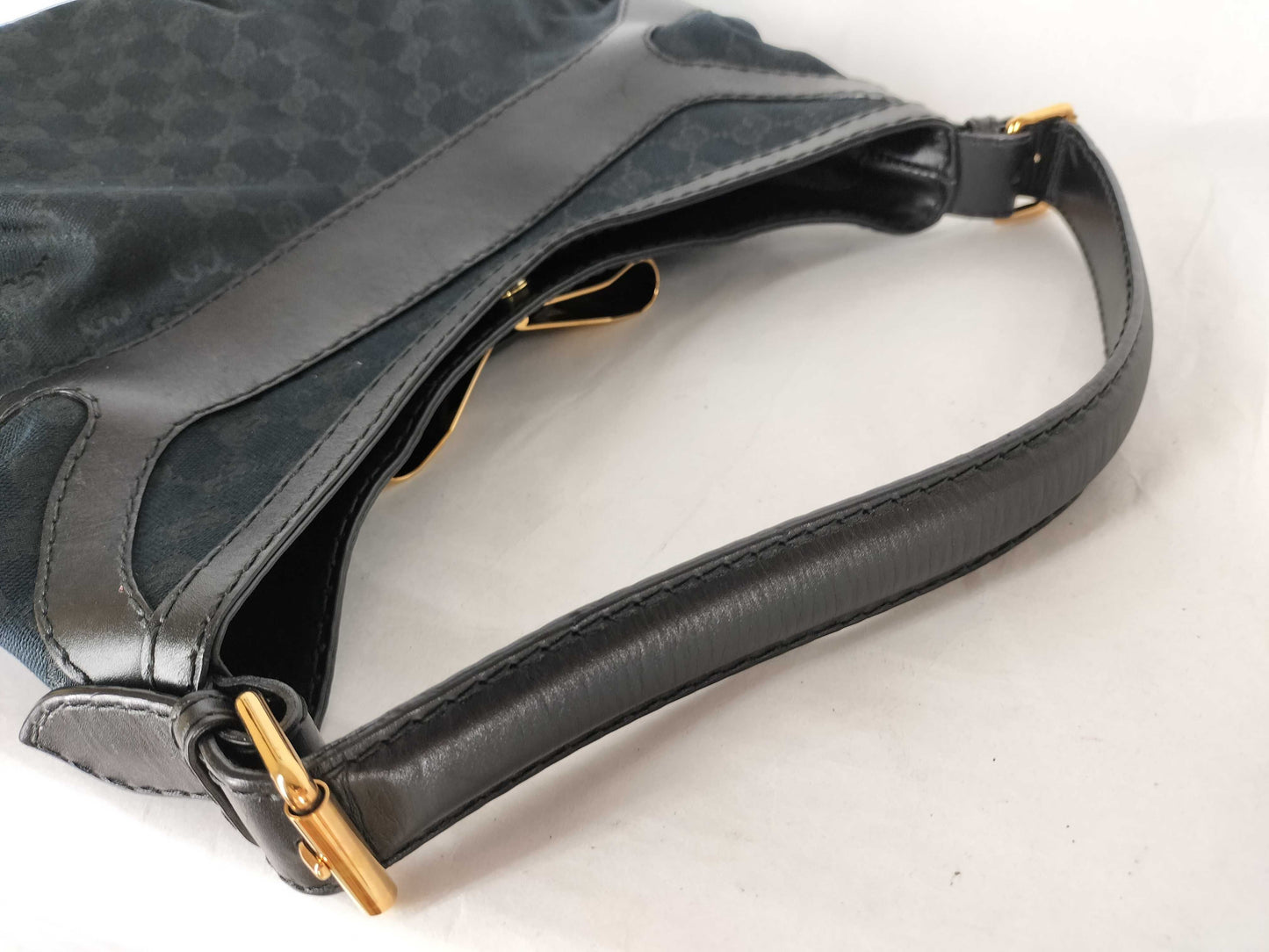 GUCCI GG Canvas Queen Hobo Handbag, Black, 189884