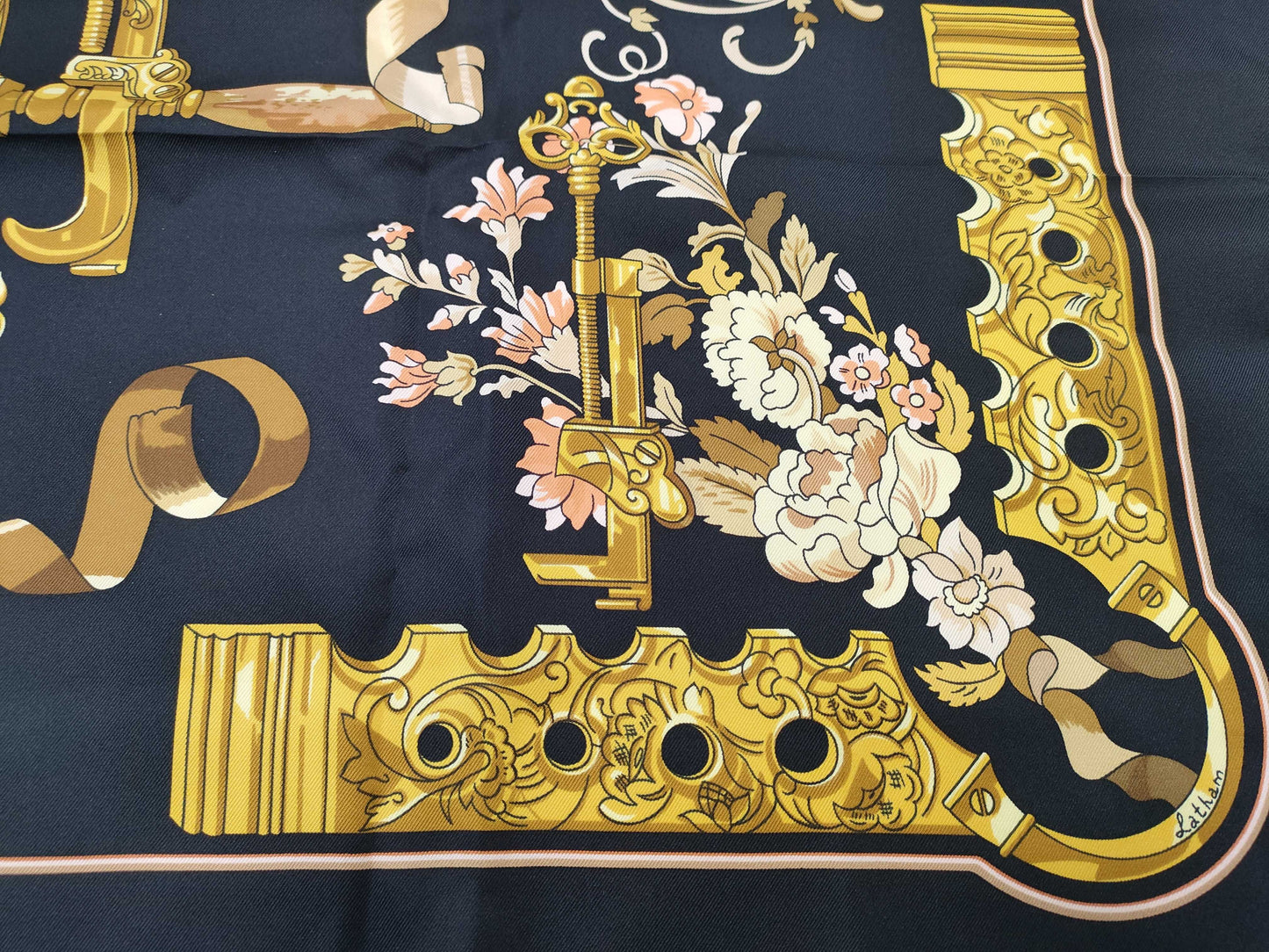 HERMES Carre 90 Sawdust Other Accessories