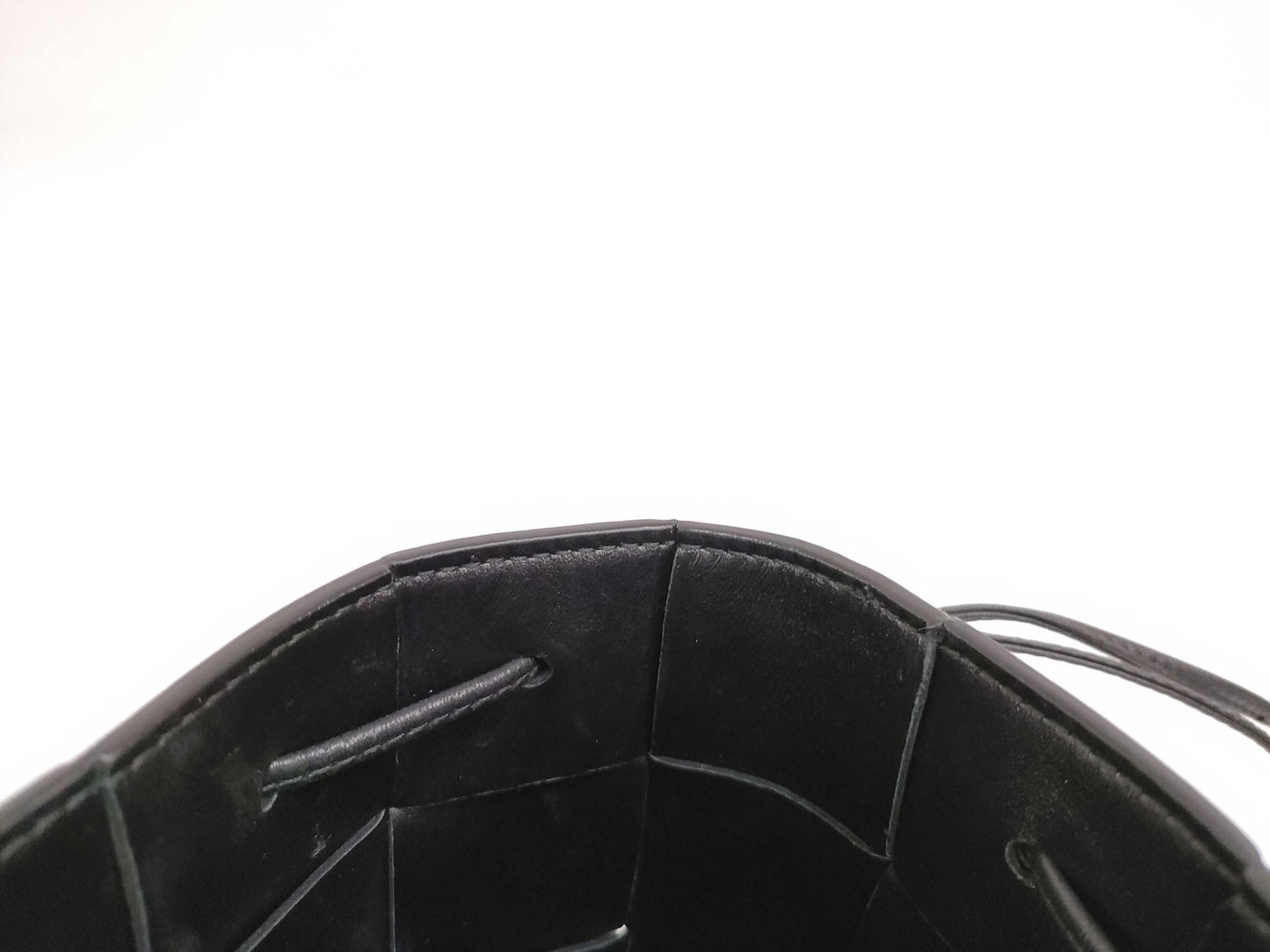 BOTTEGA VENETA Intrecciato Bottega Veneta Maxi Intrecciato Cassette Mini Crossbody Bag Shoulder Bag Black