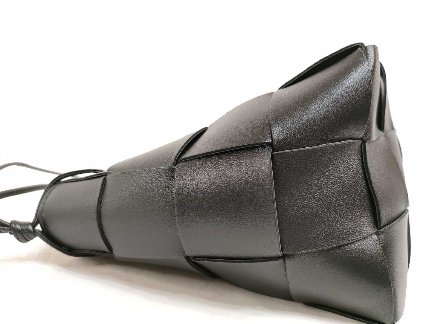 BOTTEGA VENETA Intrecciato Bottega Veneta Maxi Intrecciato Cassette Mini Crossbody Bag Shoulder Bag Black