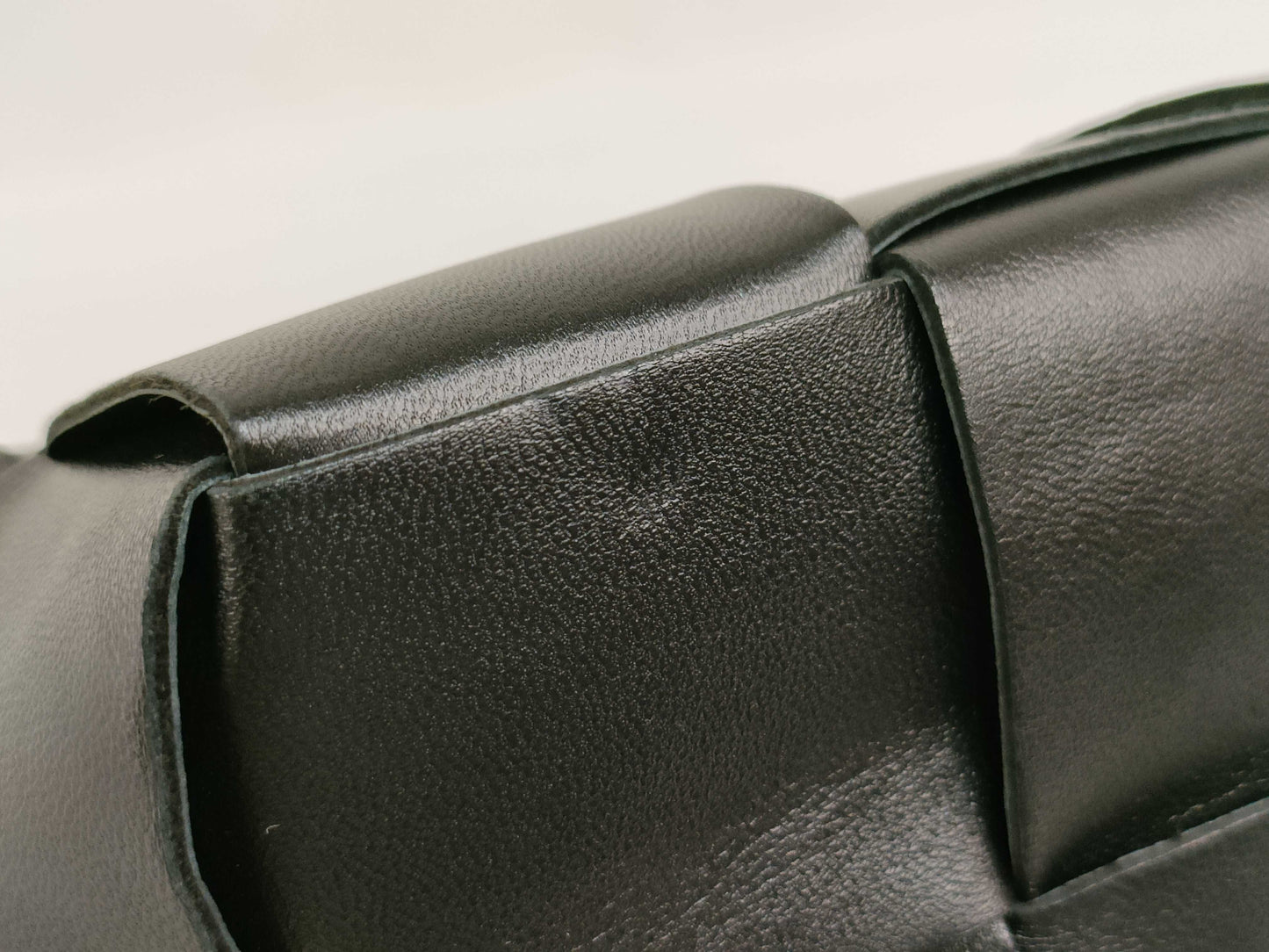 BOTTEGA VENETA Intrecciato Bottega Veneta Maxi Intrecciato Cassette Mini Crossbody Bag Shoulder Bag Black