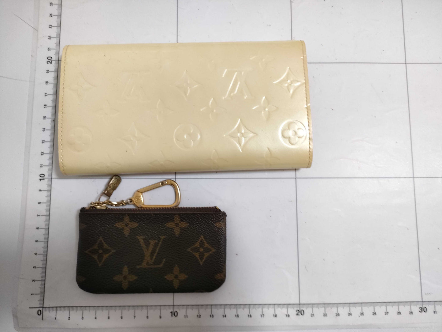 LOUIS VUITTON Vernis Monogram Epi Wallet 5-Piece Set