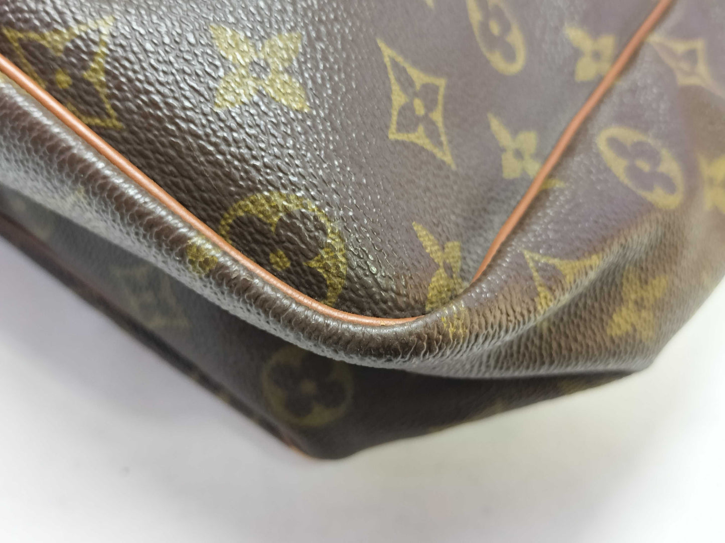 LOUIS VUITTON Monogram Marceau M40264 Shoulder Bag