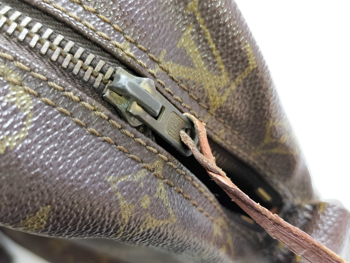 LOUIS VUITTON Monogram Marceau M40264 Shoulder Bag