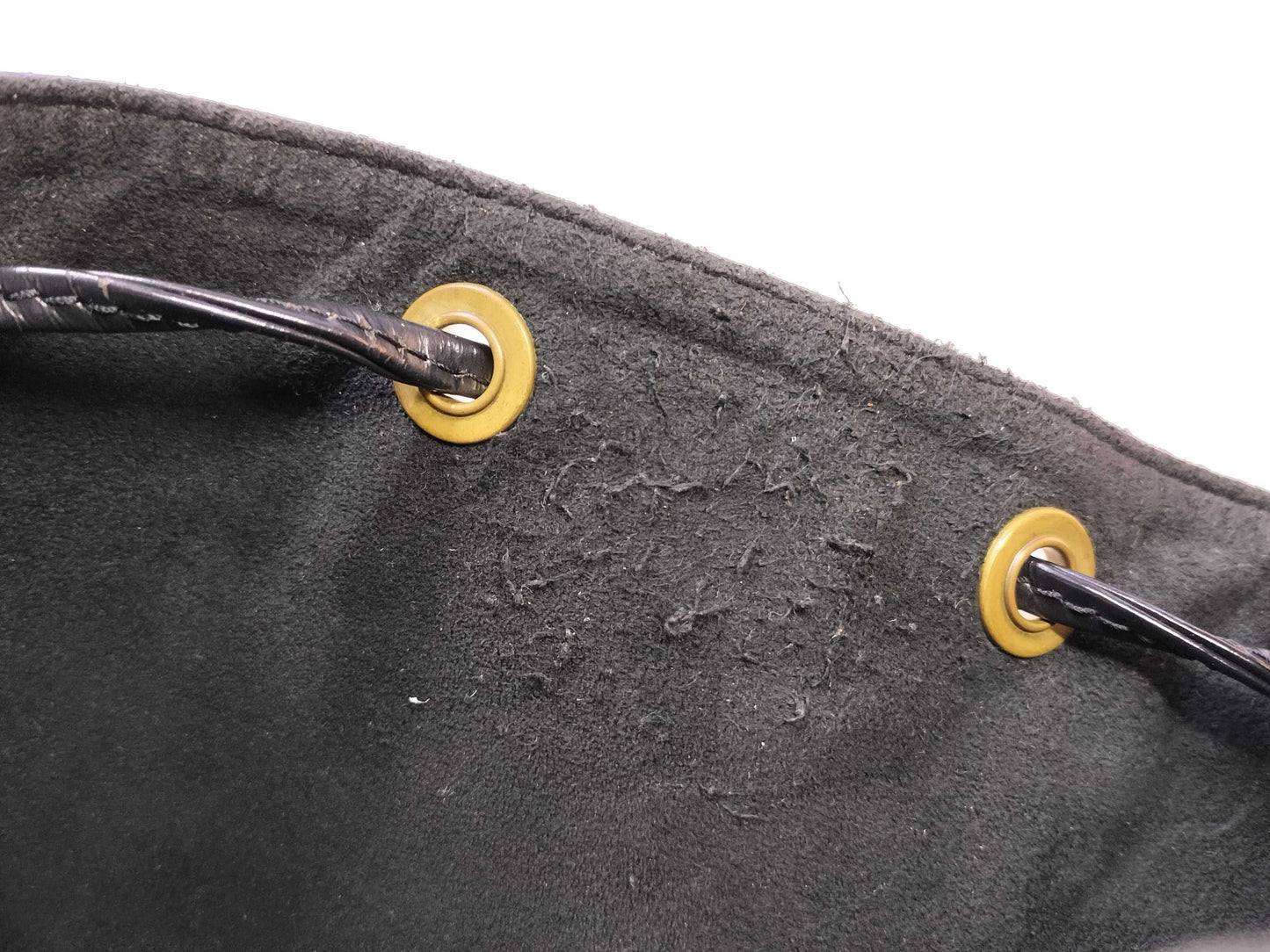 LOUIS VUITTON Epi Petit Noe Noir M59012 Shoulder Bag