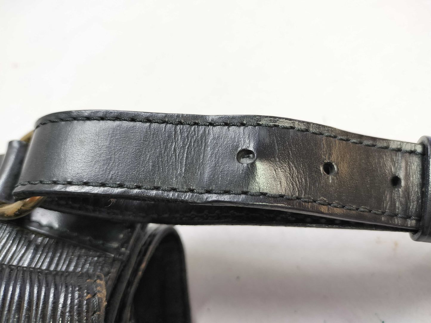 LOUIS VUITTON Epi Petit Noe Noir M59012 Shoulder Bag