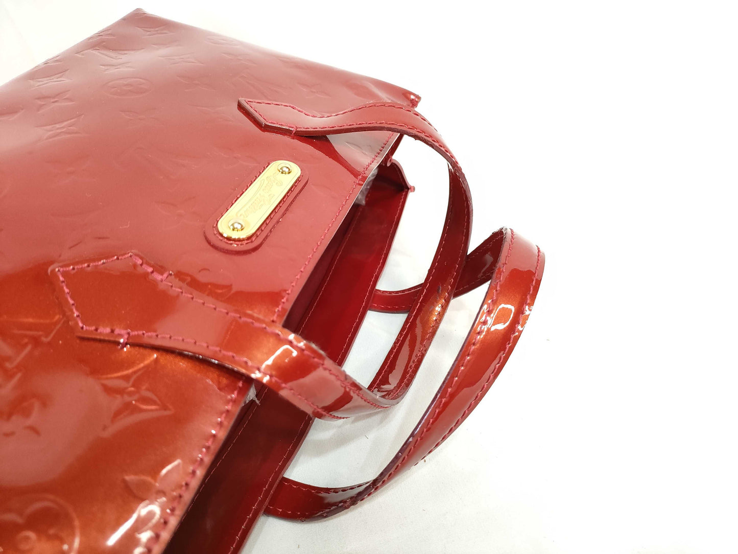 LOUIS VUITTON M 93642 Vernis Wilshire PM Pomme d'Amour M93642 Handbag