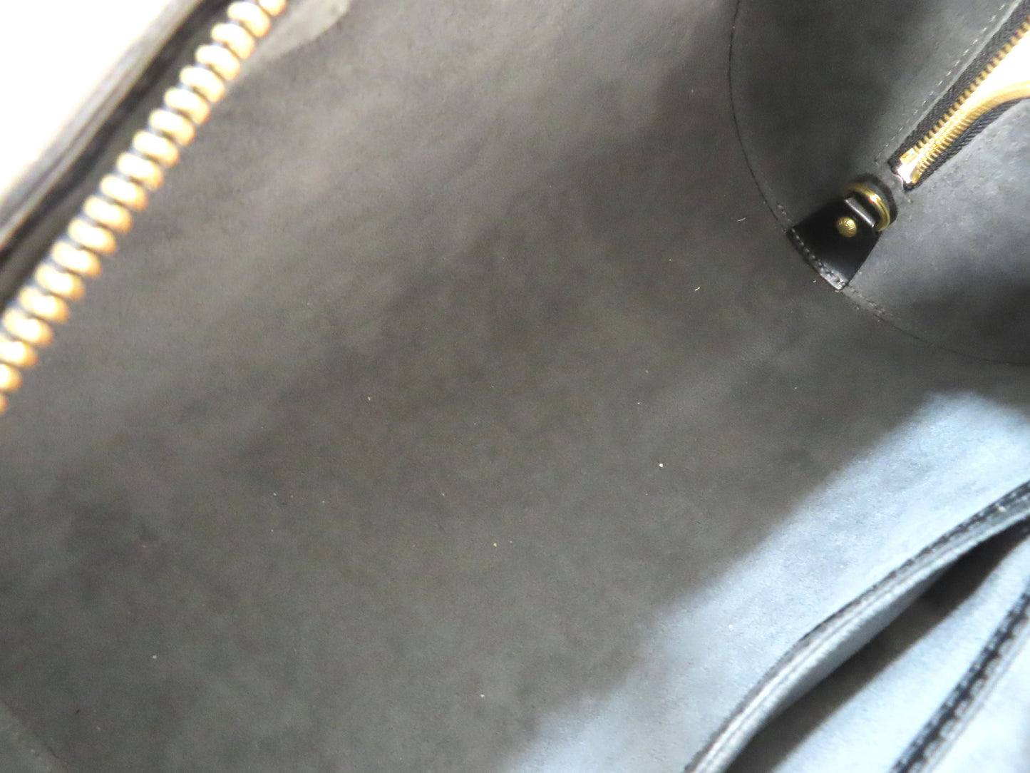 LOUIS VUITTON Epi Soufflot M52222 Noir Handbag with Pouch