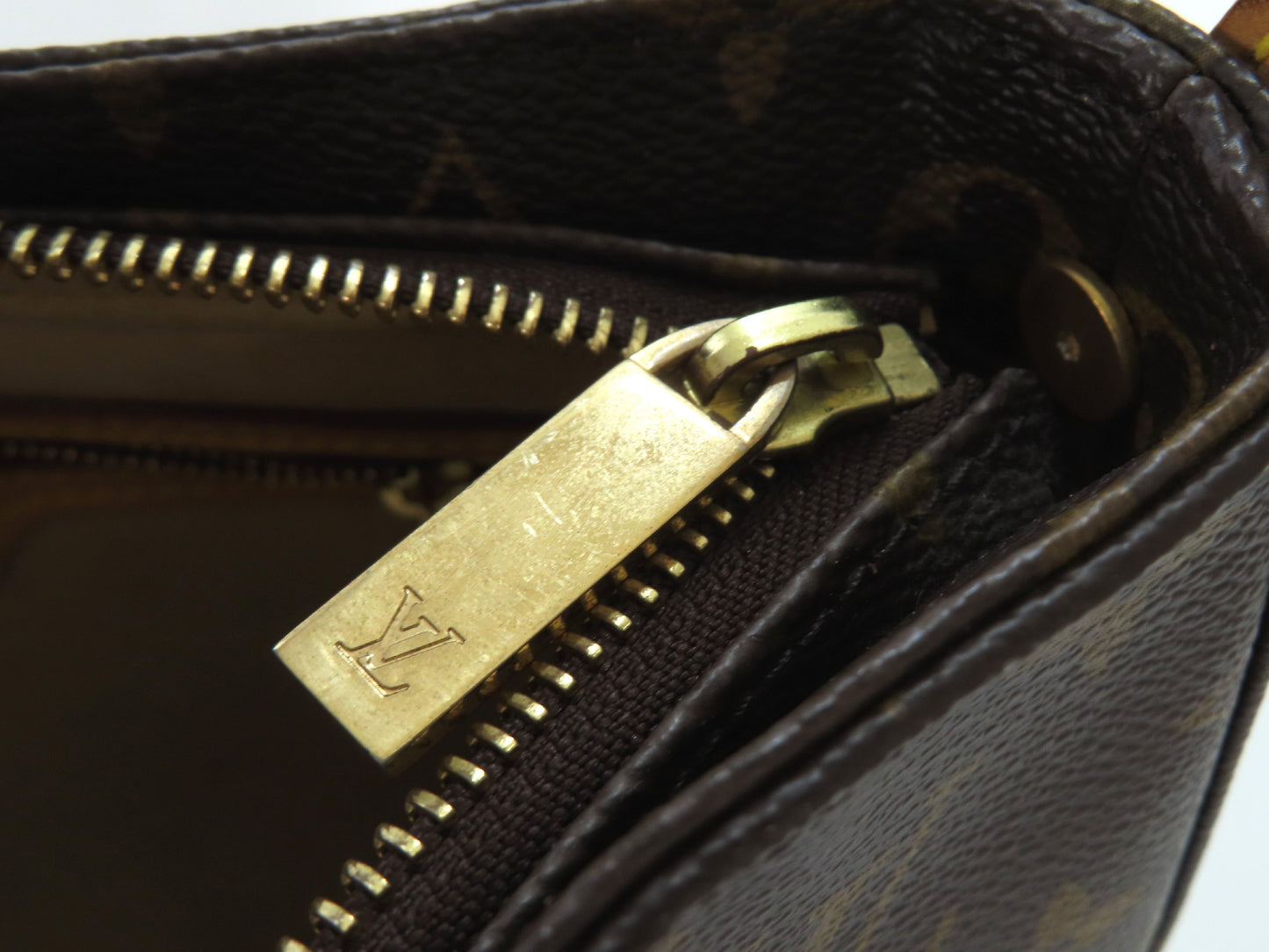 LOUIS VUITTON Monogram Looping MM M51146 Shoulder Bag/Handbag