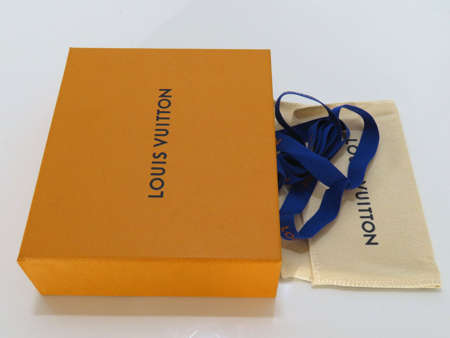 LOUIS VUITTON Monogram Giant Reverse Portefeuille Zoe M80725 RFID Wallet