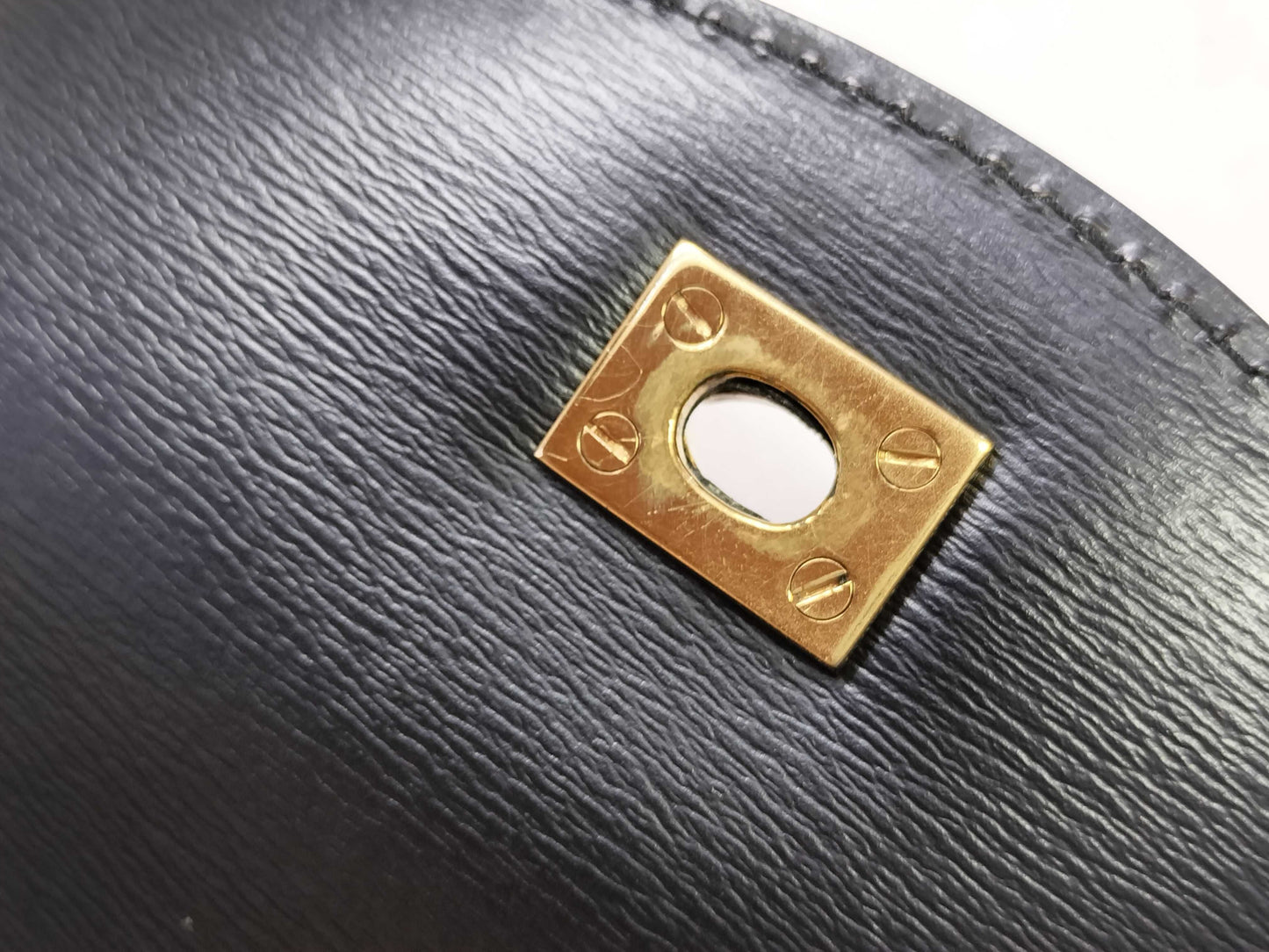 LOUIS VUITTON Epi Tilsitt Noir Shoulder Bag M52482