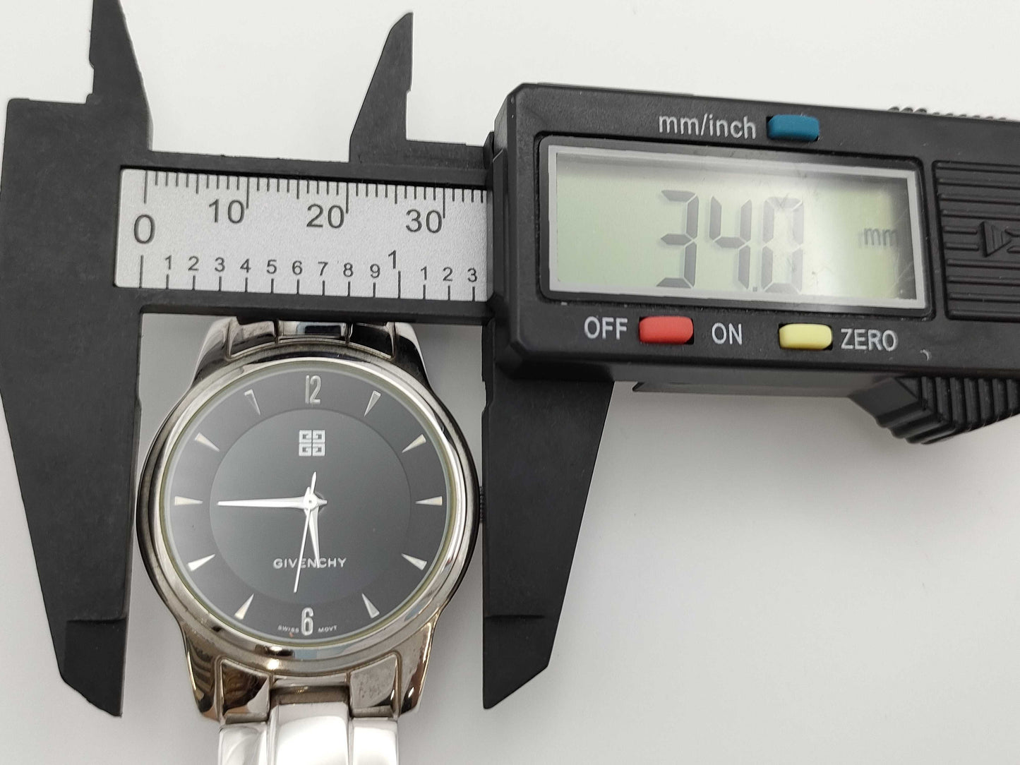 GIVENCHY 0317 OP.18.IV Quartz Boys' Watch