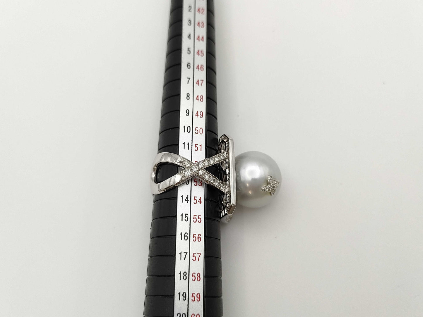 Pearl diameter: approx. 15.1mm, D0.9ct, 18K White Gold, 12.8g, Ring