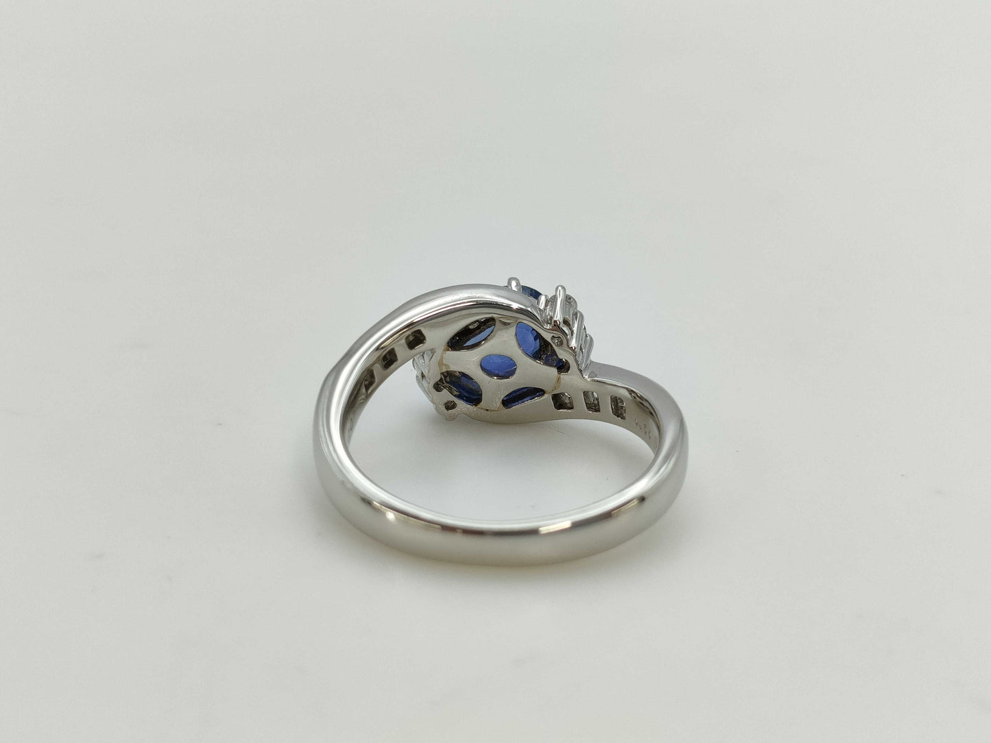 S1.65ct D0.33ct PT900 7.2g Ring