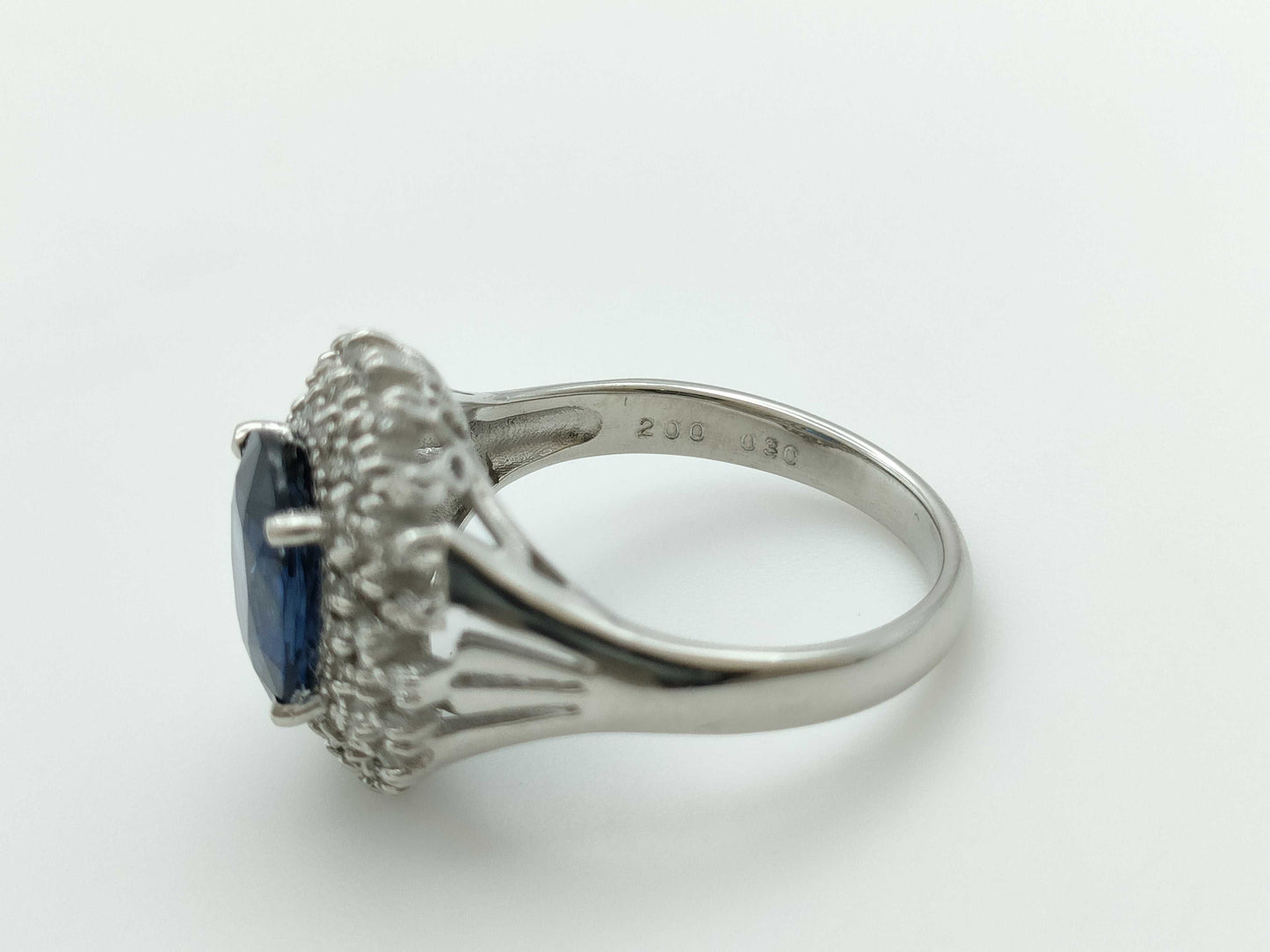 S2.00ct D0.30ct PT900 6.2g Ring