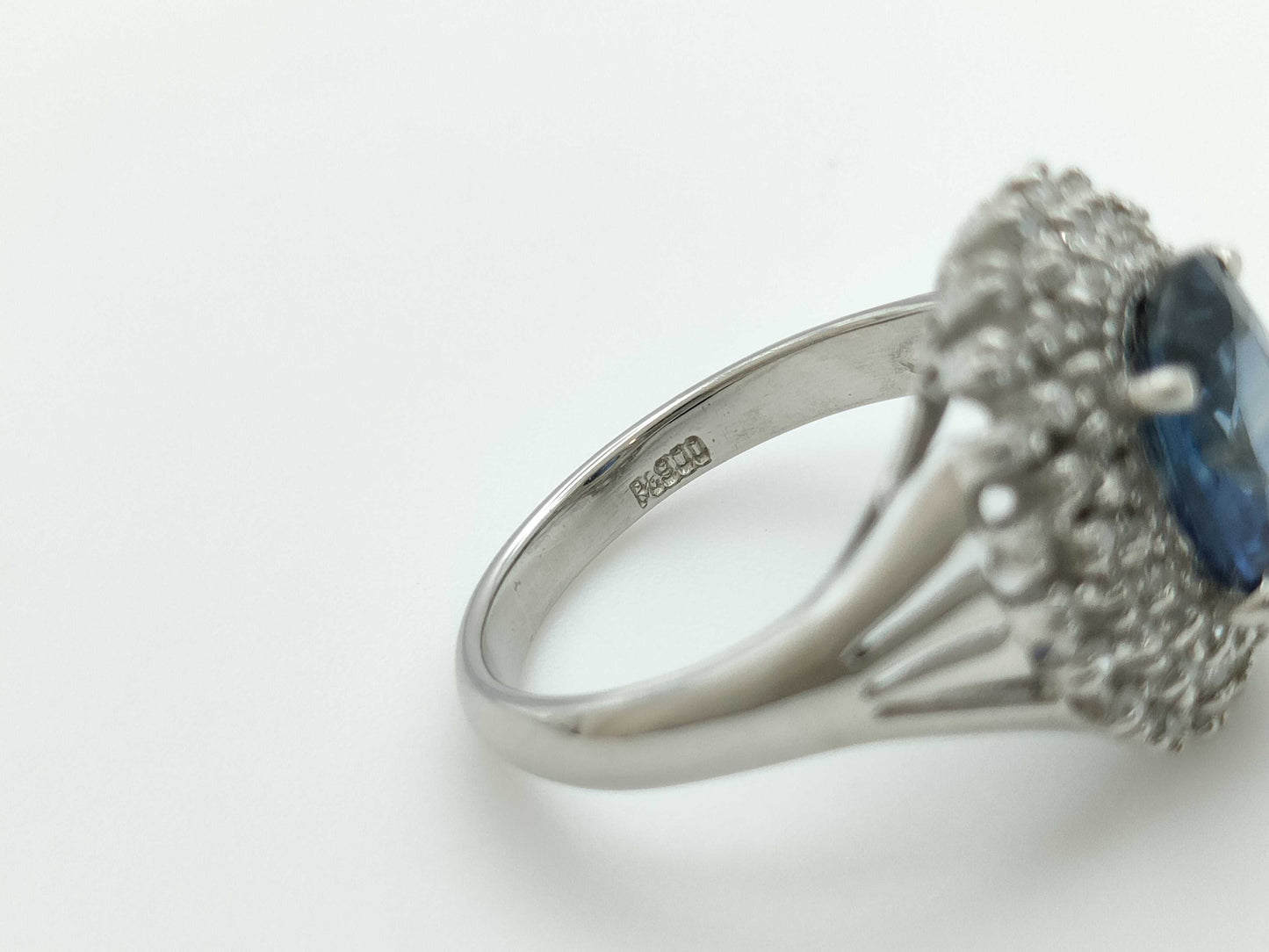 S2.00ct D0.30ct PT900 6.2g Ring