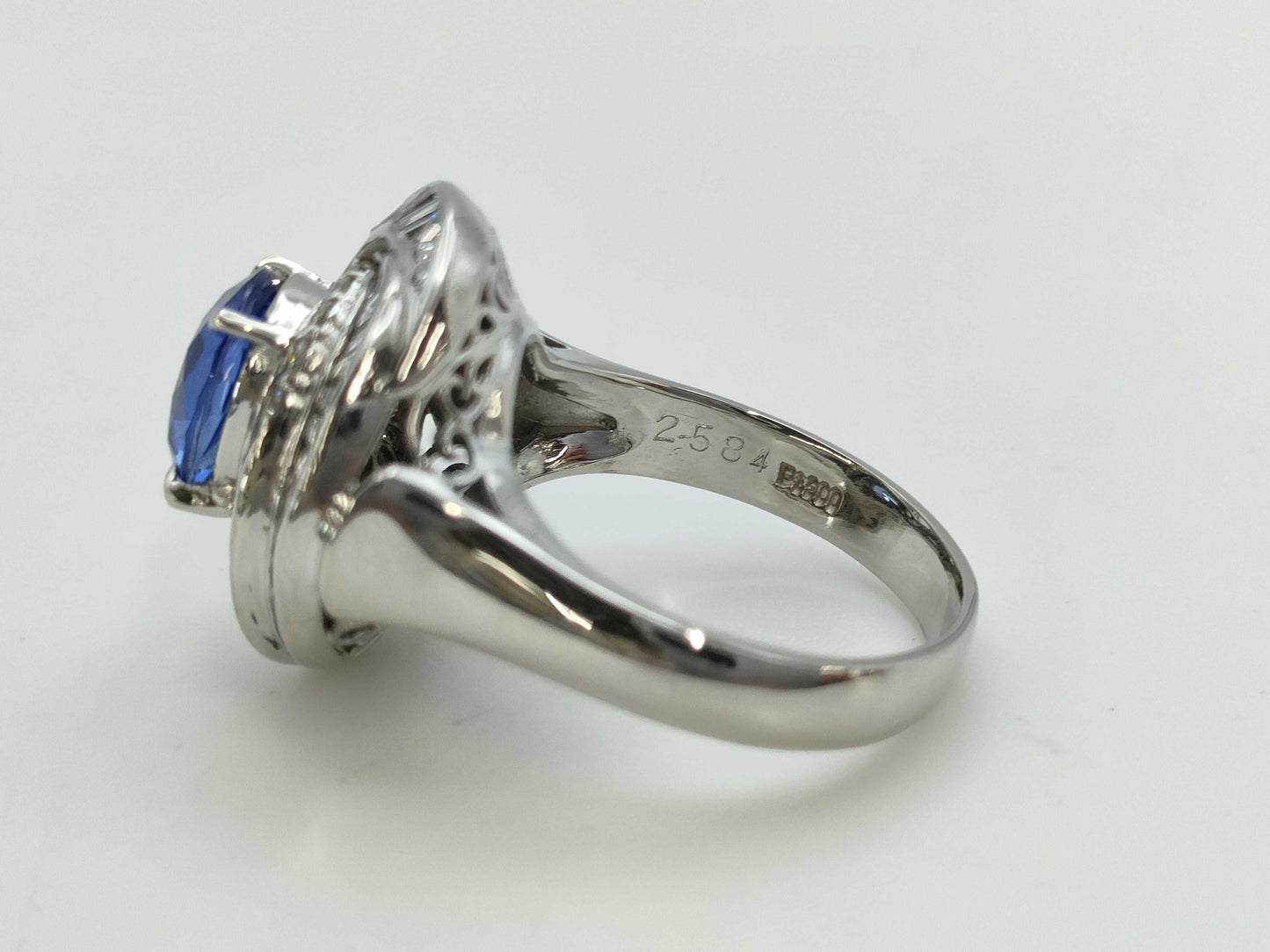 S2.58ct D1.34ct PT900 12.4g Ring