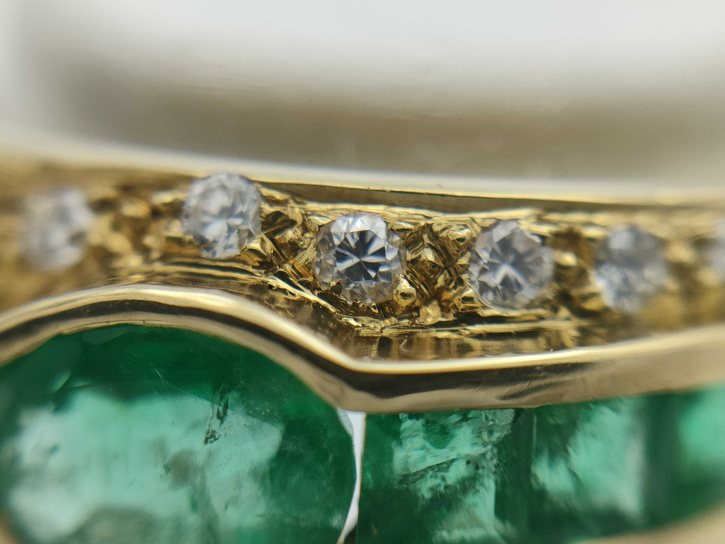 Emerald and Diamond 18K 3.4g Ring