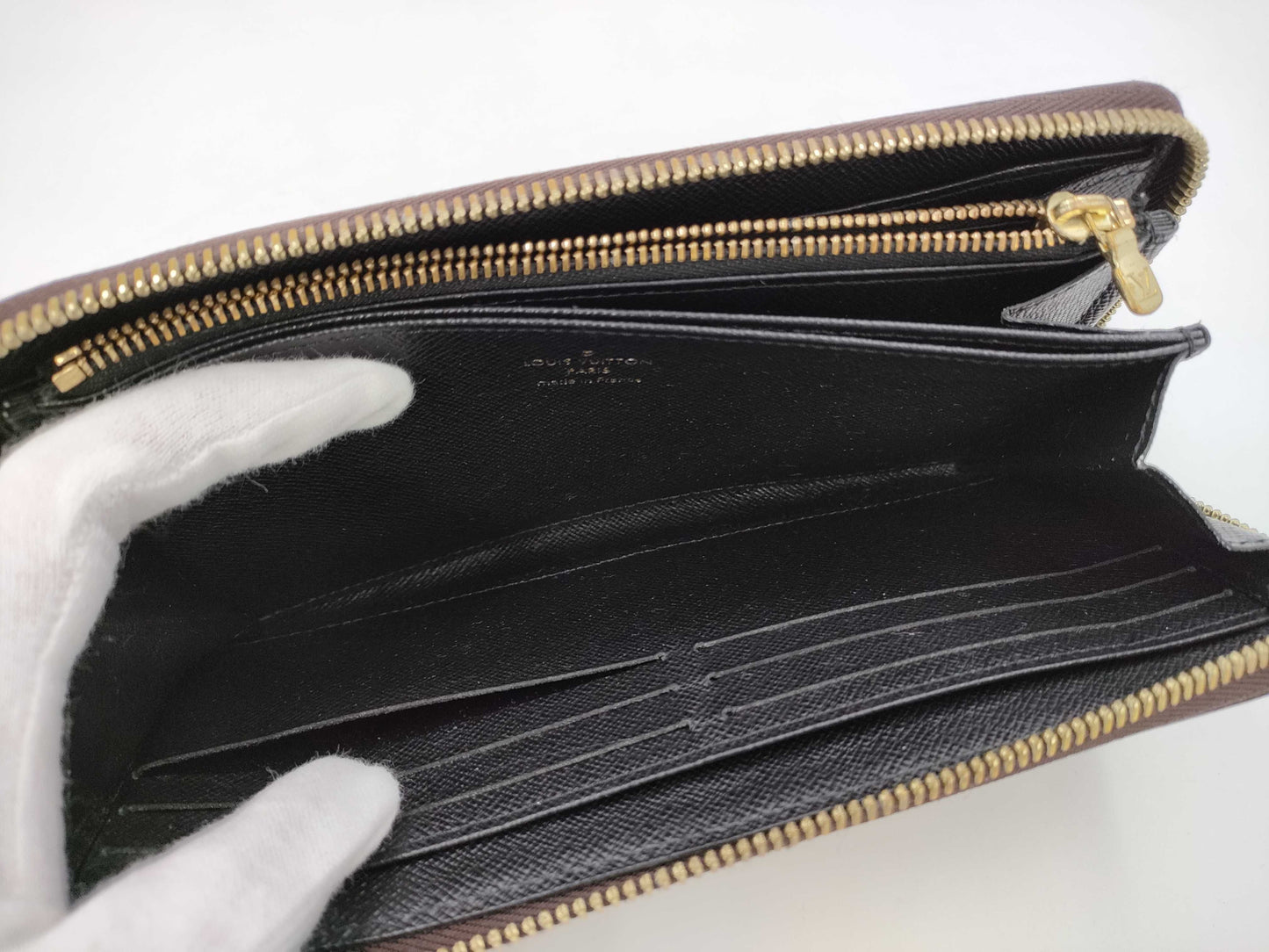 LOUIS VUITTON Monogram Giant Reverse Zippy Wallet