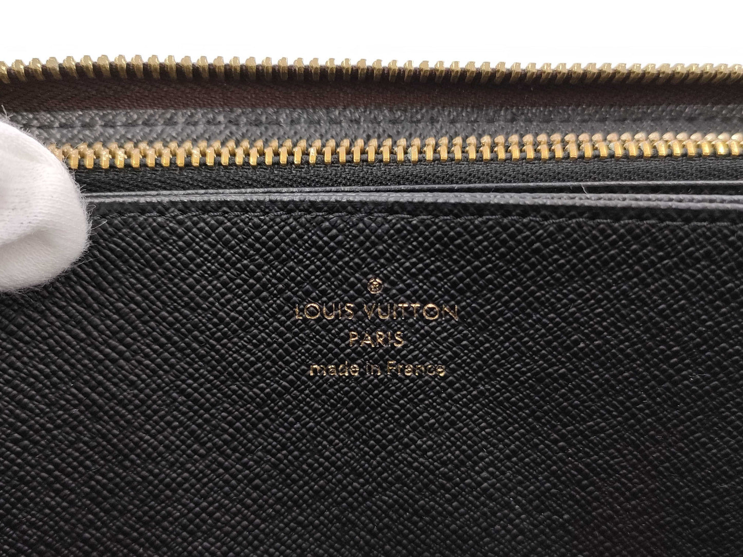 LOUIS VUITTON Monogram Giant Reverse Zippy Wallet