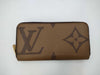 LOUIS VUITTON Monogram Giant Reverse Zippy Wallet
