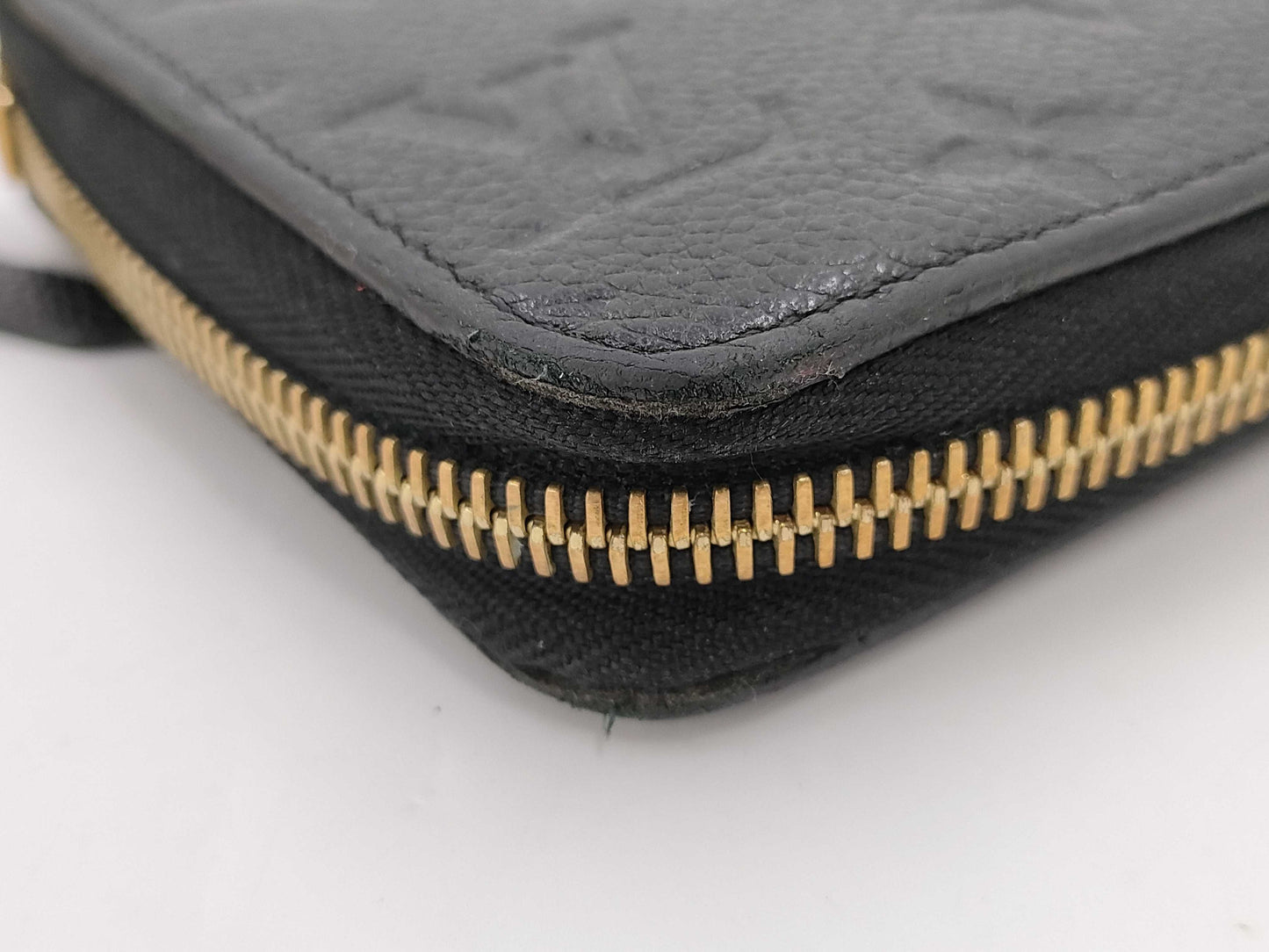 LOUIS VUITTON Monogram Empreinte Zippy Wallet Noir Wallet